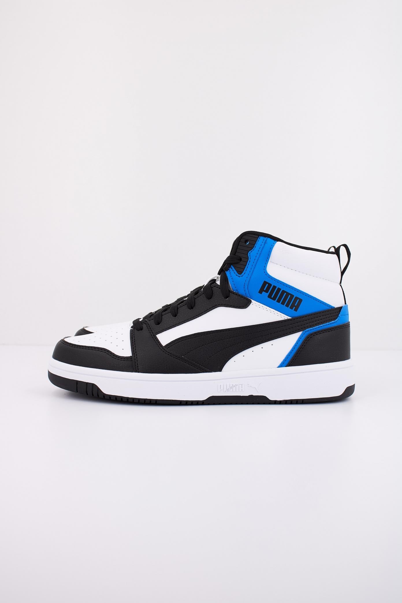 PUMA REBOUND V en color NEGRO (1)