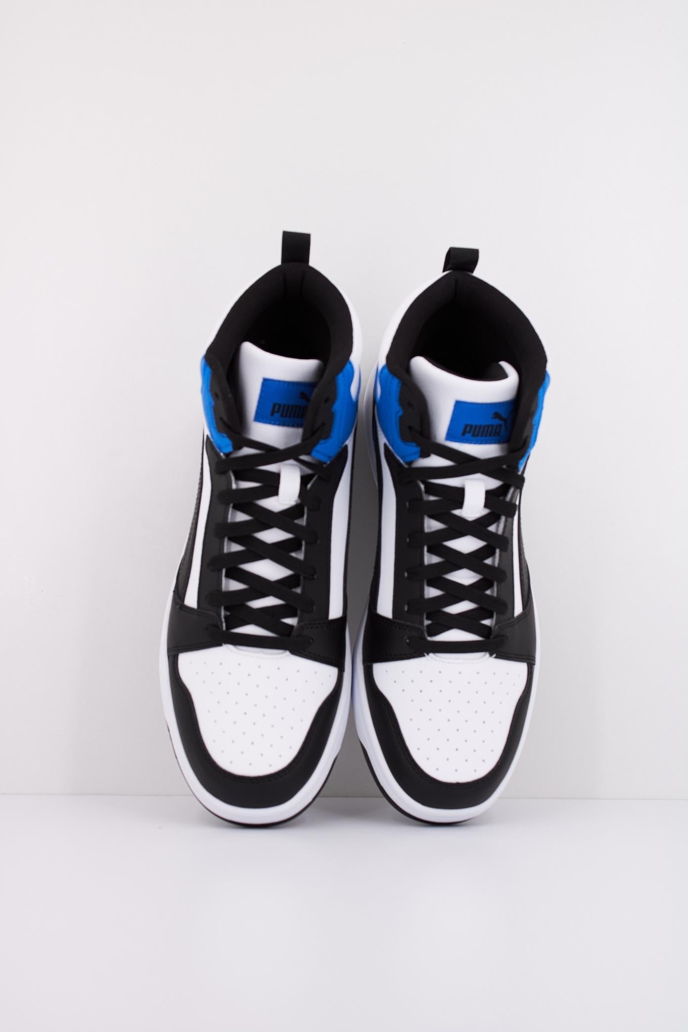 PUMA REBOUND V en color NEGRO (3)