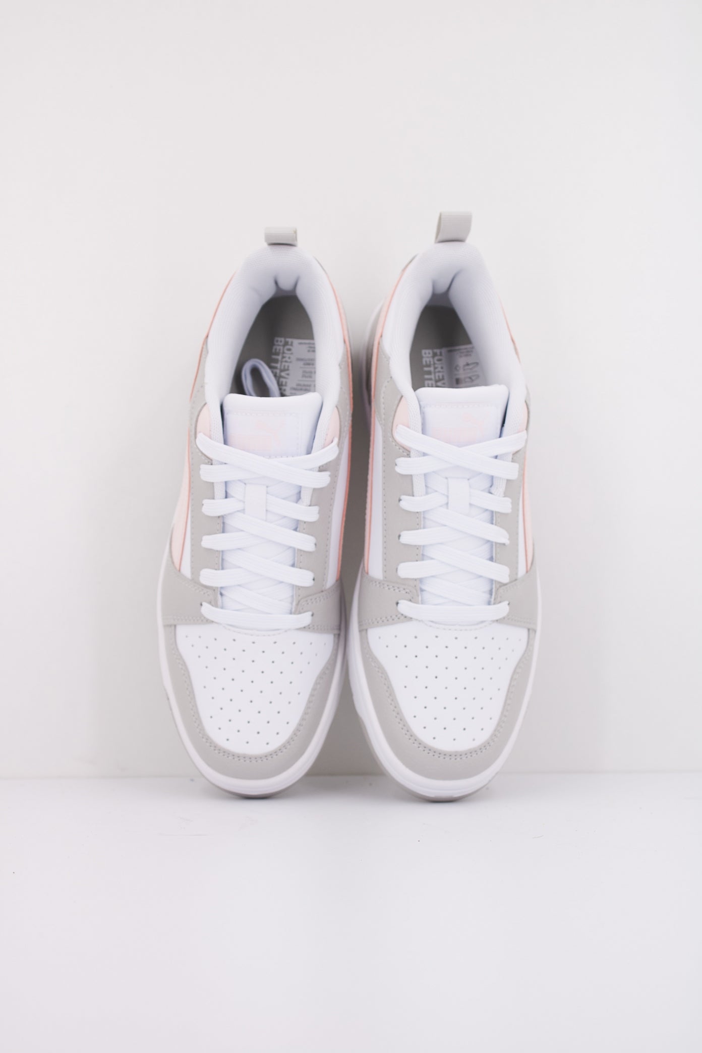 PUMA REBOUND V LOW en color BLANCO (3)