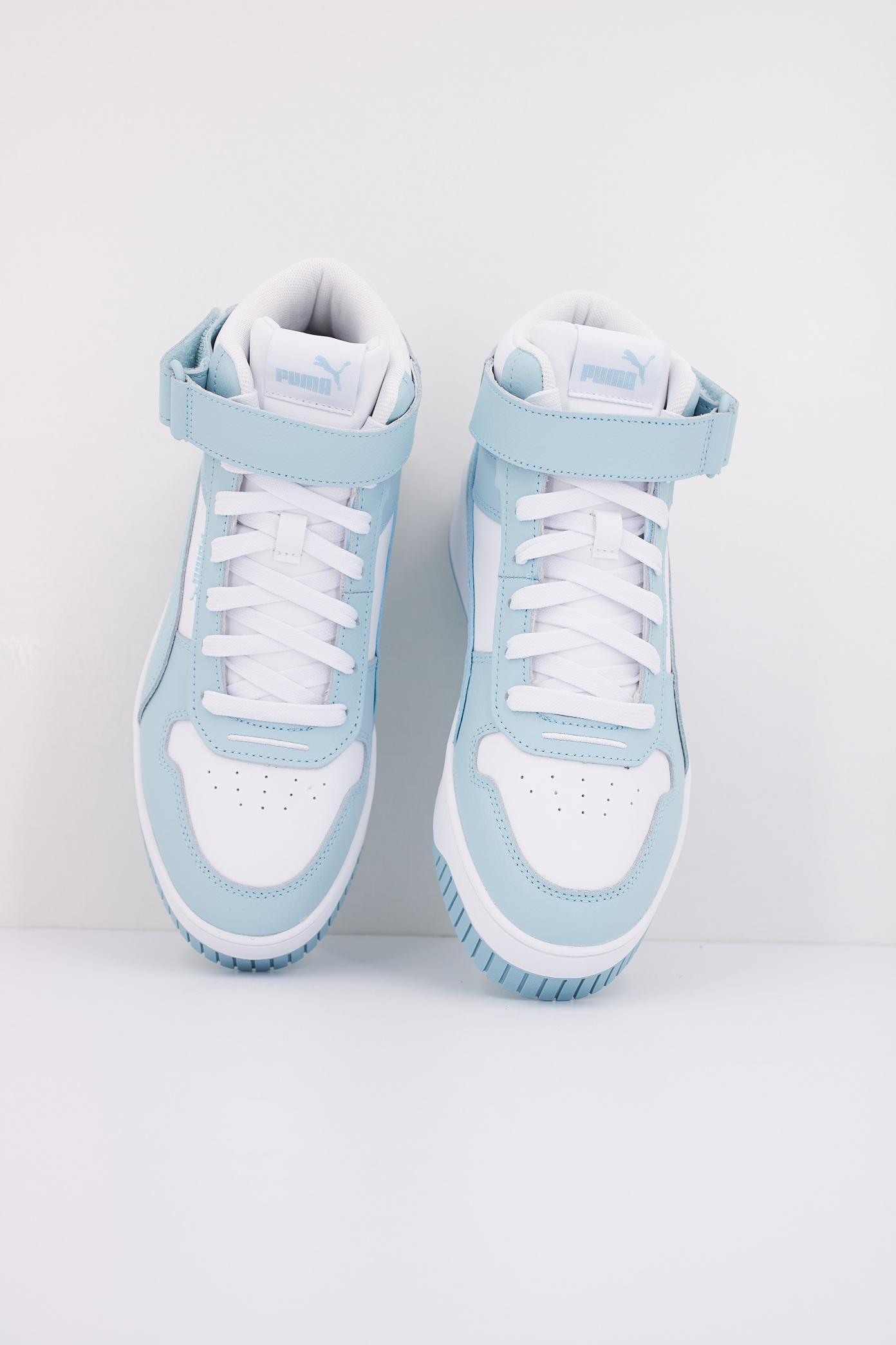 PUMA CARINA STREET MID en color AZUL (3)