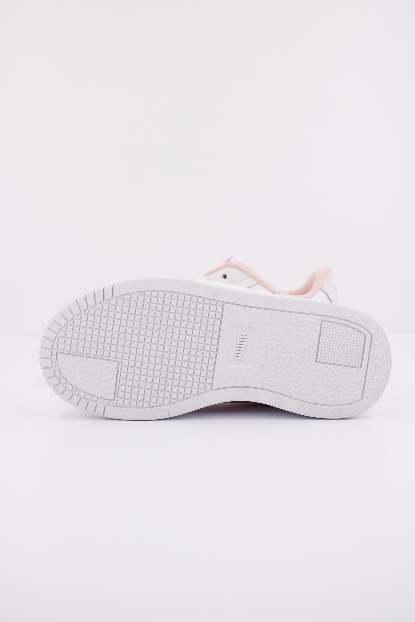 PUMA CARINA STREET PS en color BLANCO (5)