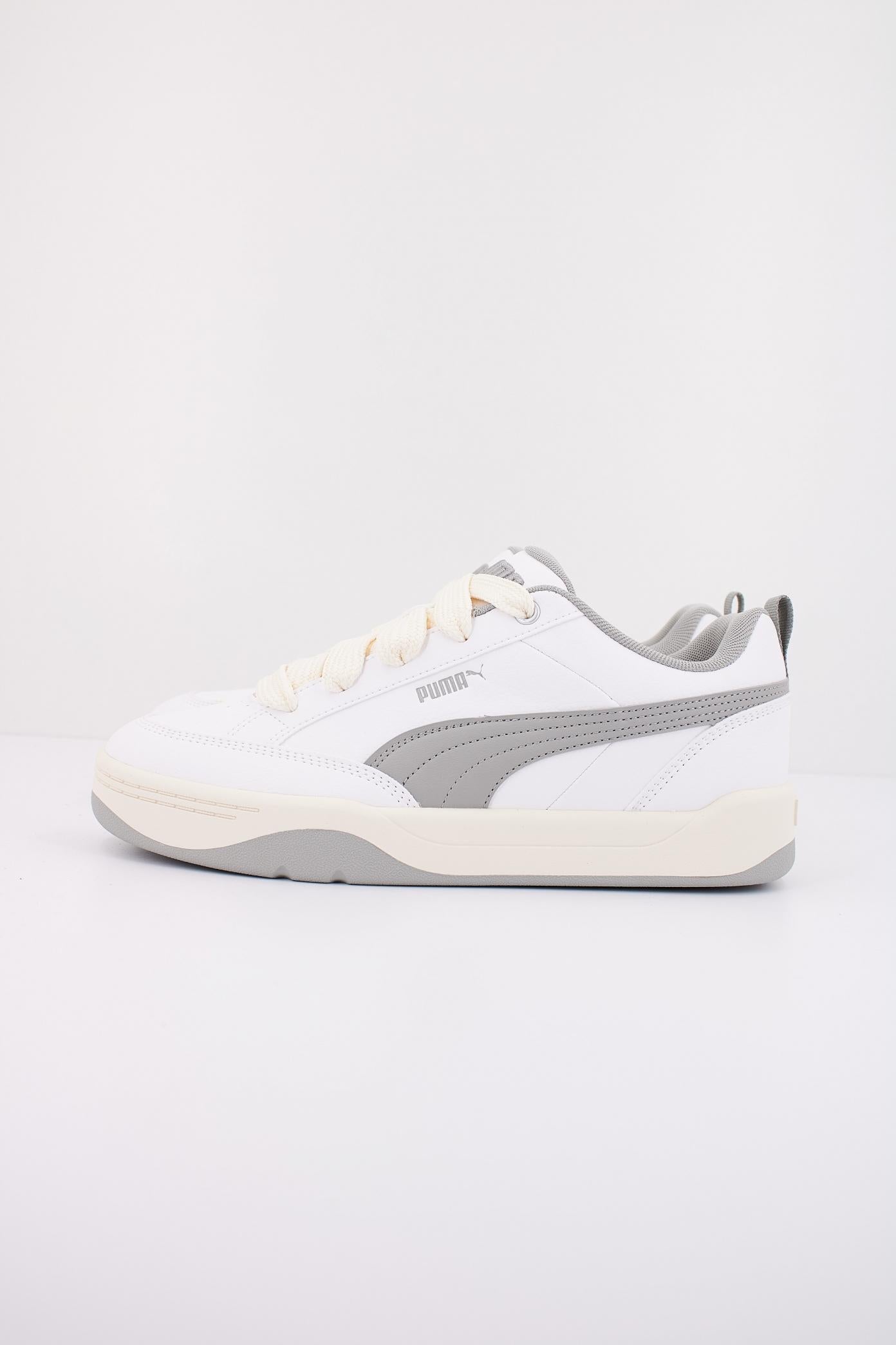 PUMA PARK LIFESTYLE en color BLANCO (1)
