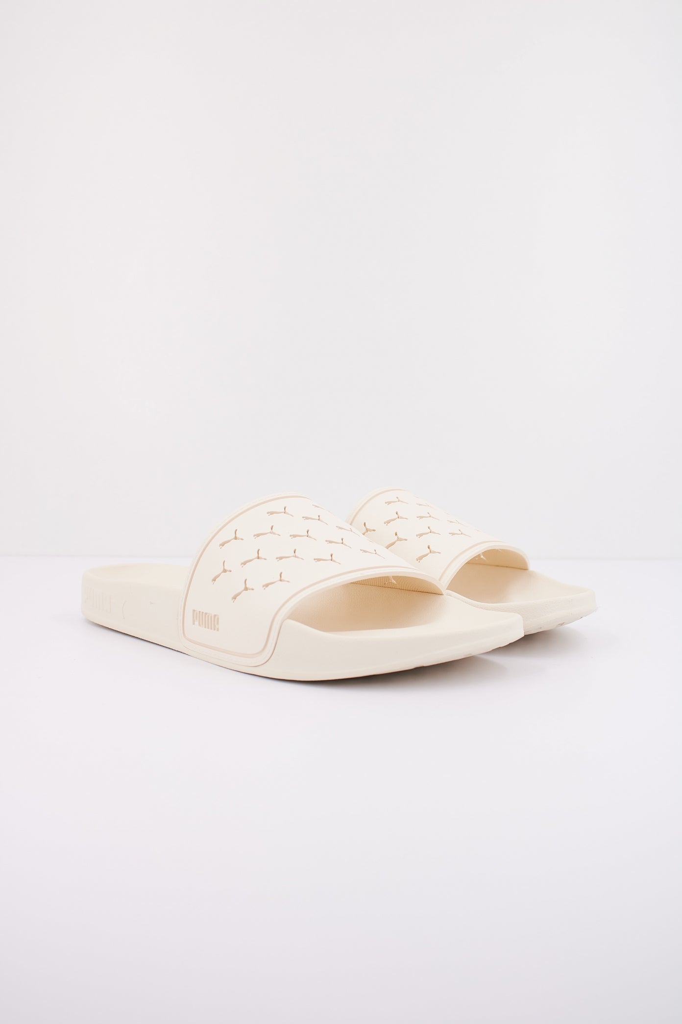 PUMA LEADCAT . CUT OUT en color BEIS (2)