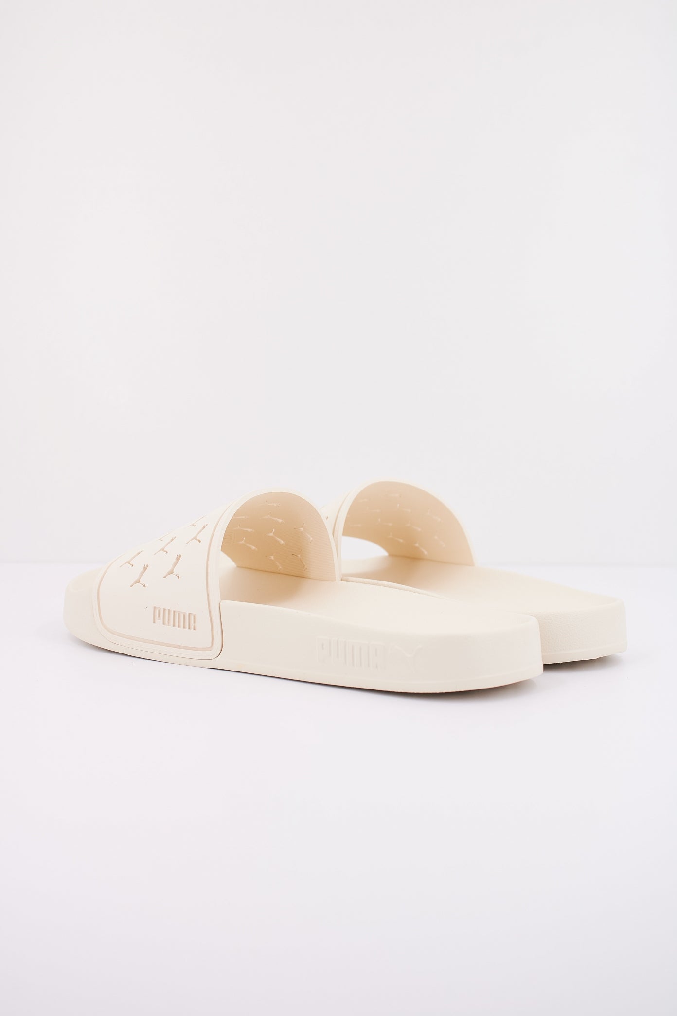 PUMA LEADCAT . CUT OUT en color BEIS (4)