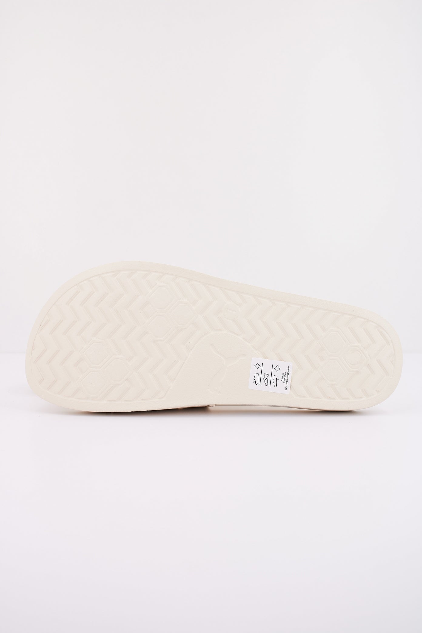 PUMA LEADCAT . CUT OUT en color BEIS (5)