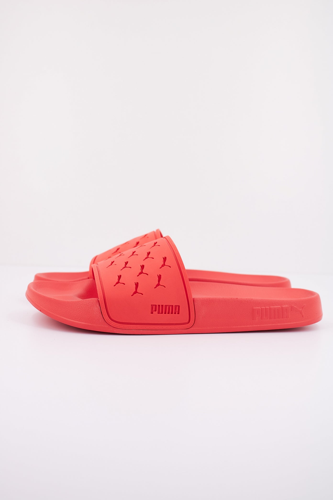 PUMA LEADCAT . CUT OUT en color ROJO (1)