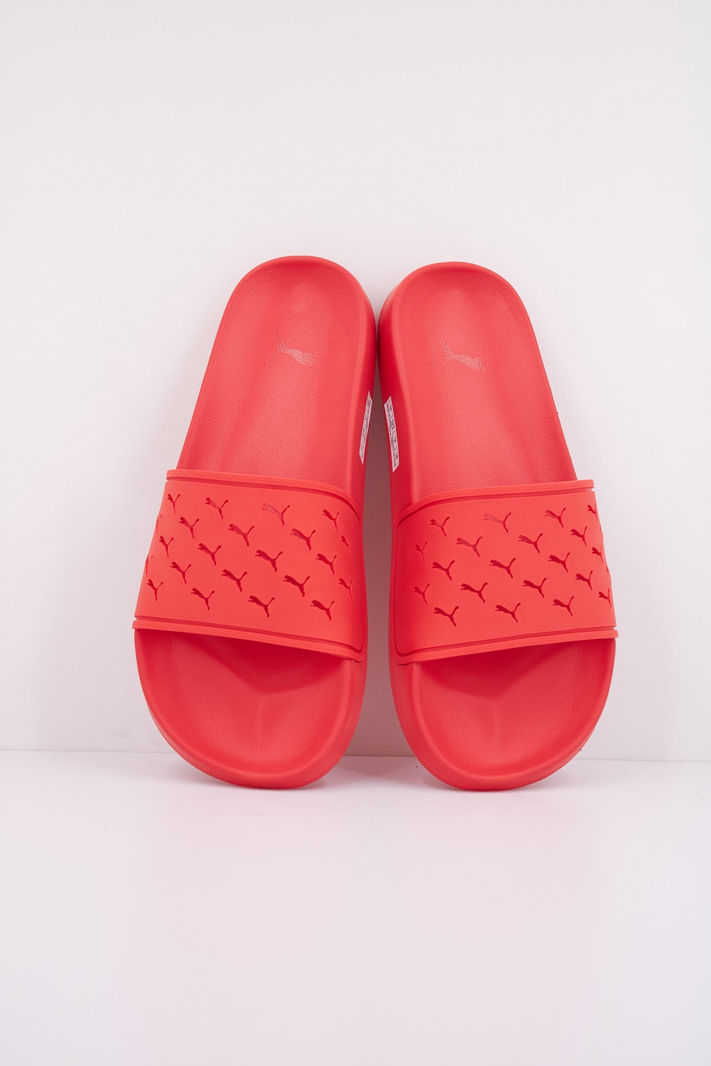 PUMA LEADCAT . CUT OUT en color ROJO (3)