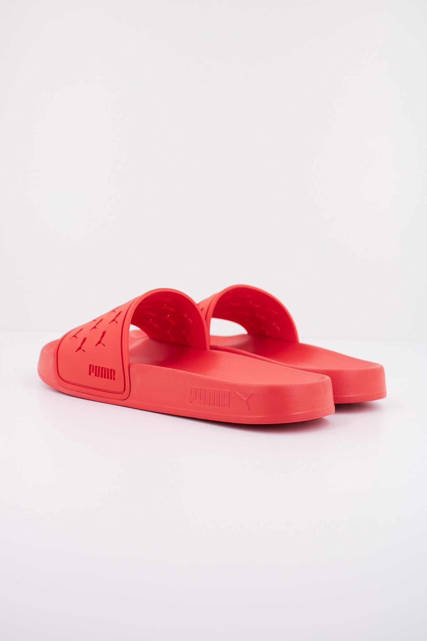 PUMA LEADCAT . CUT OUT en color ROJO (4)