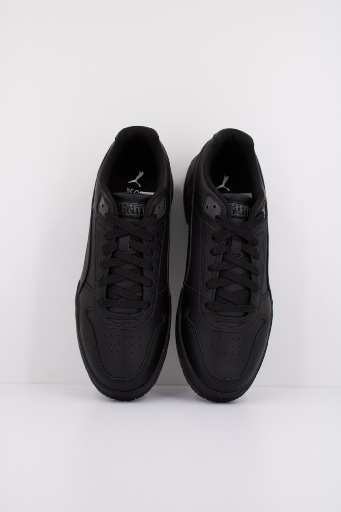 PUMA RBD TECH CLASSIC en color NEGRO (3)