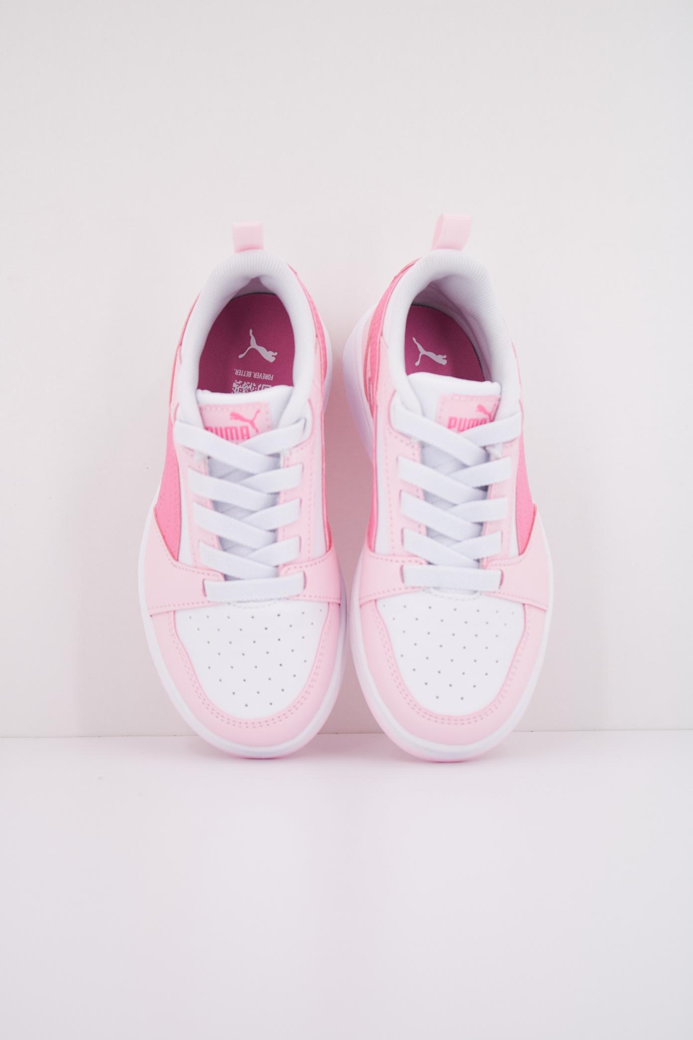 PUMA REBOUND V LO AC PS en color ROSA (3)