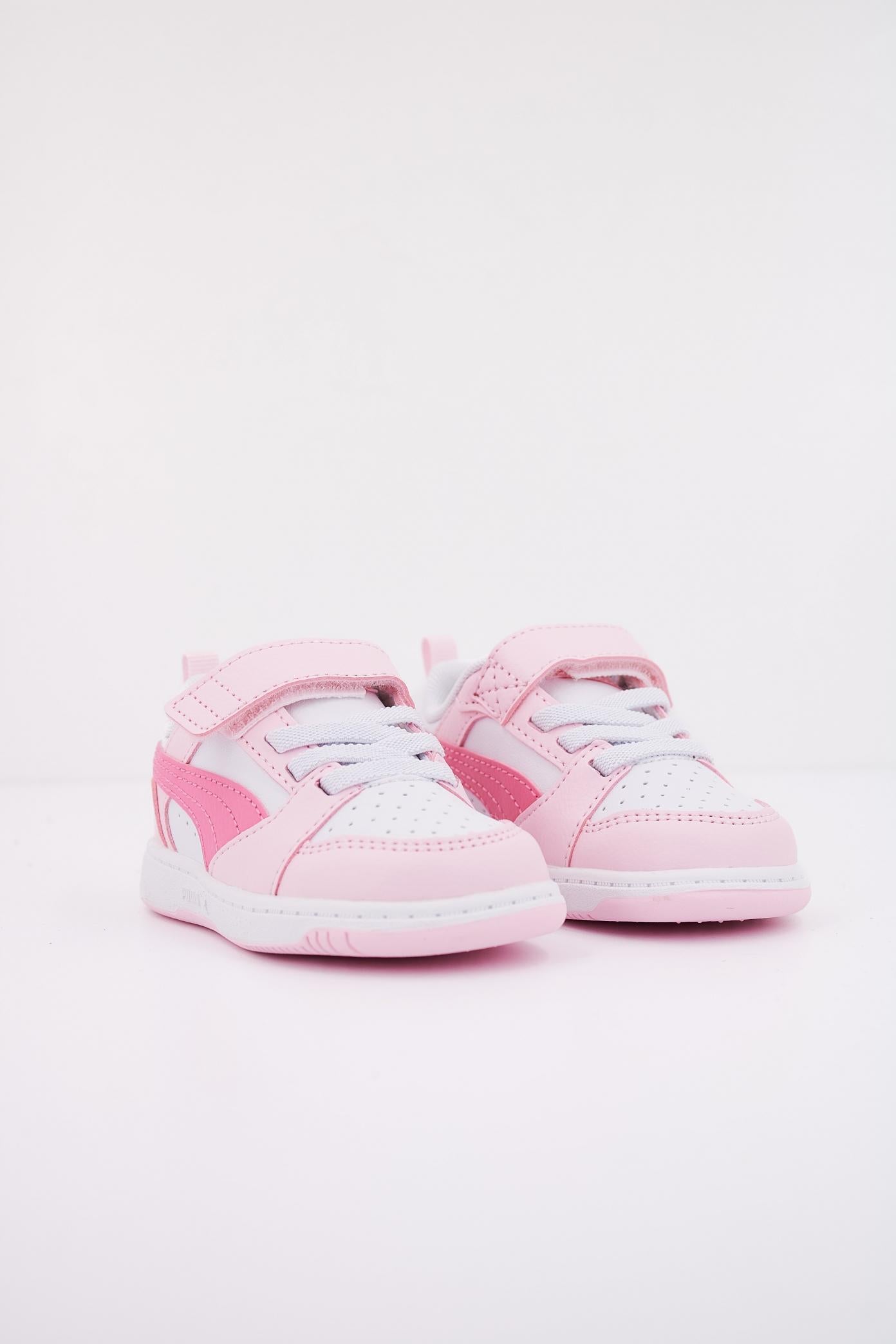 PUMA REBOUND V LO AC+ INF en color ROSA (2)