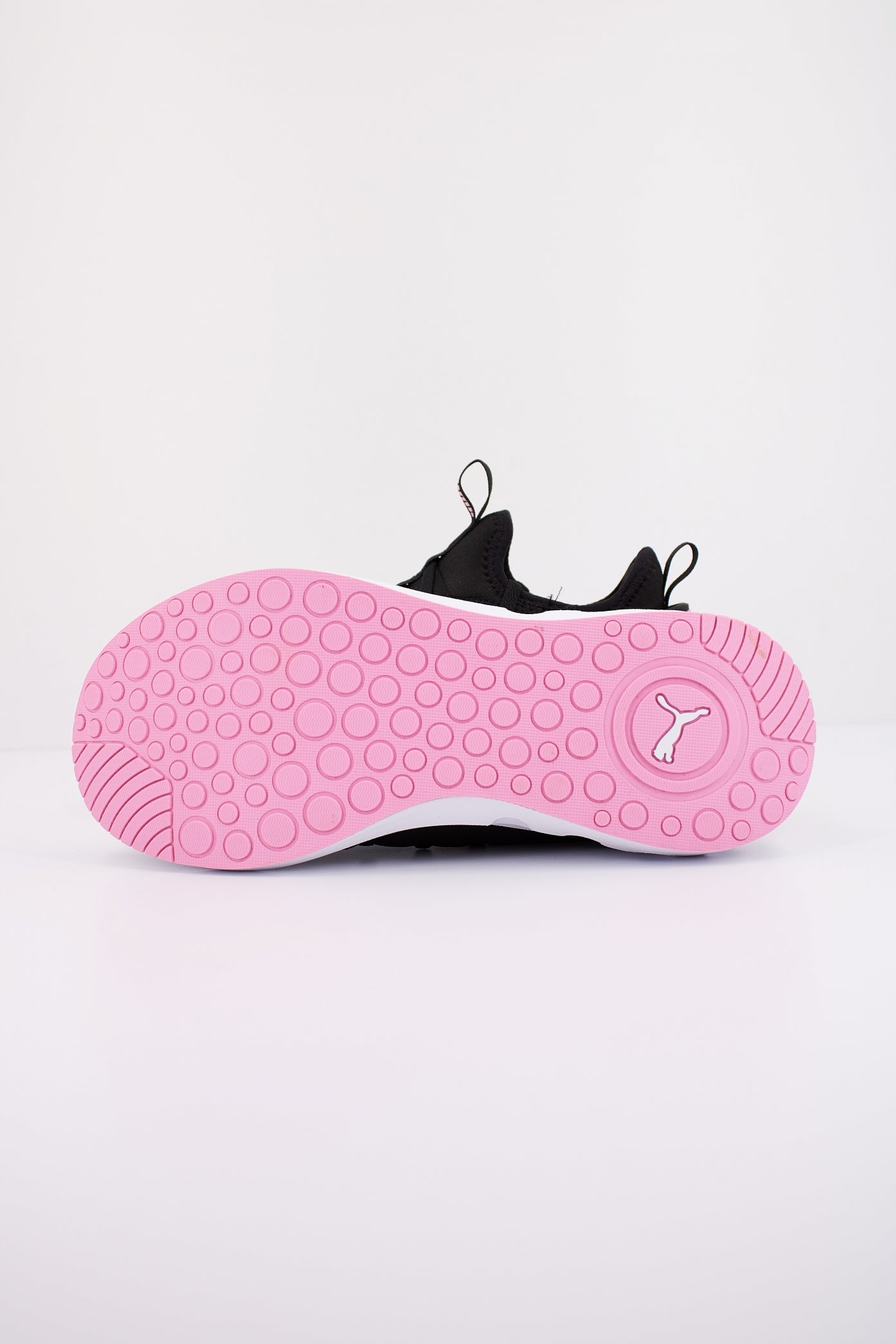 PUMA SOFTRIDE CARSON FRESH en color NEGRO (5)