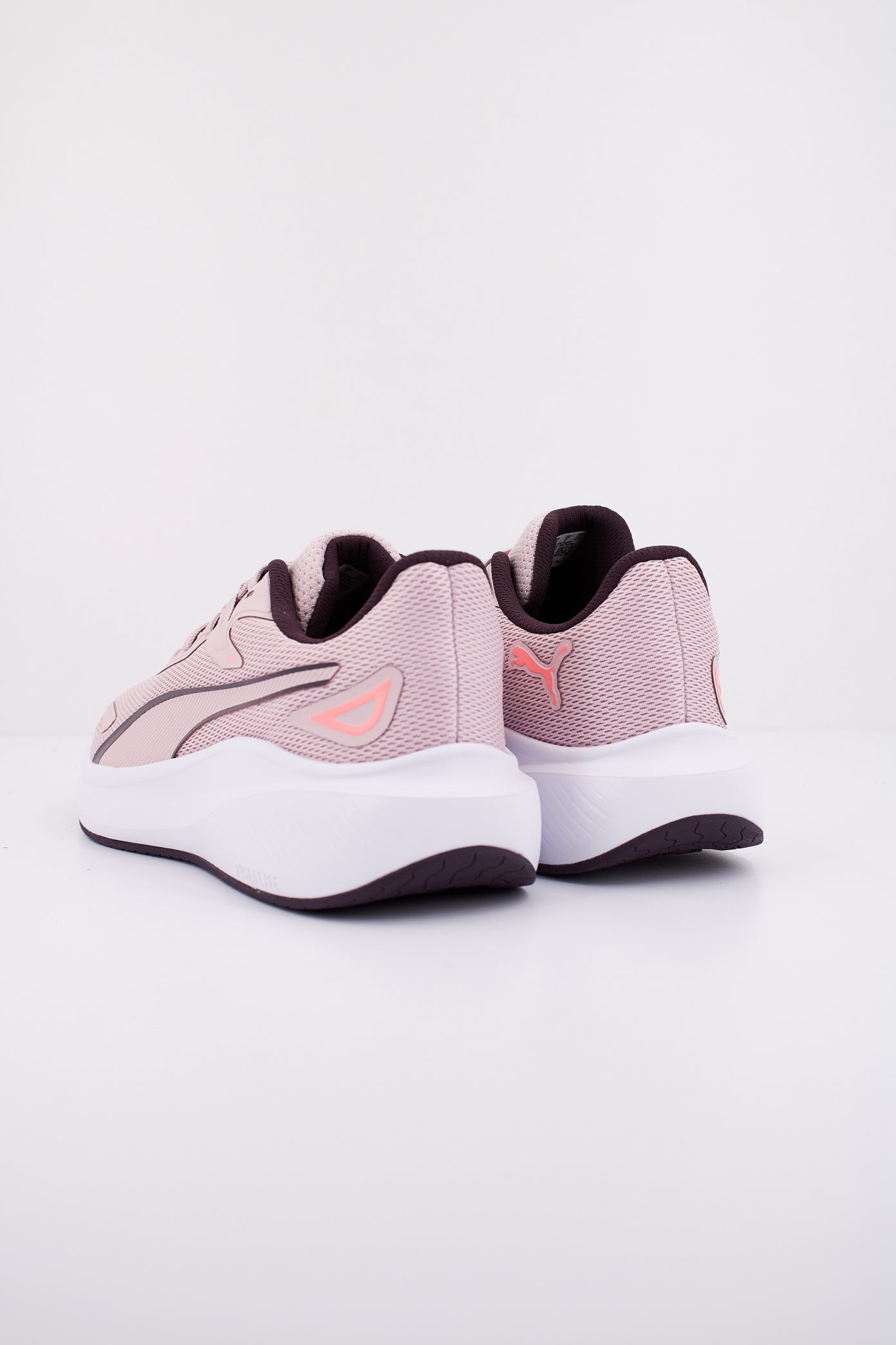 PUMA SKYROCKET LITE en color ROSA (4)