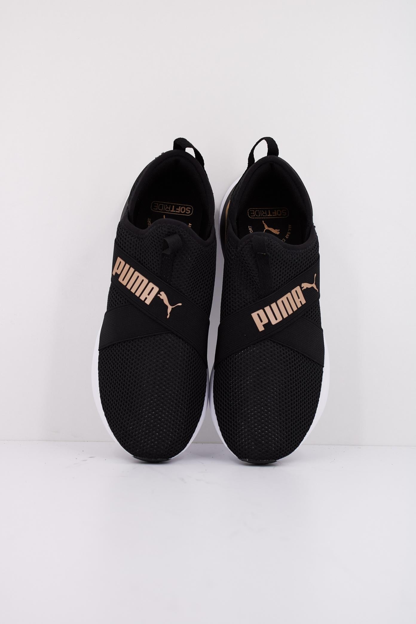 PUMA SOFTRIDE HARMONY SLIP WNS en color NEGRO (3)
