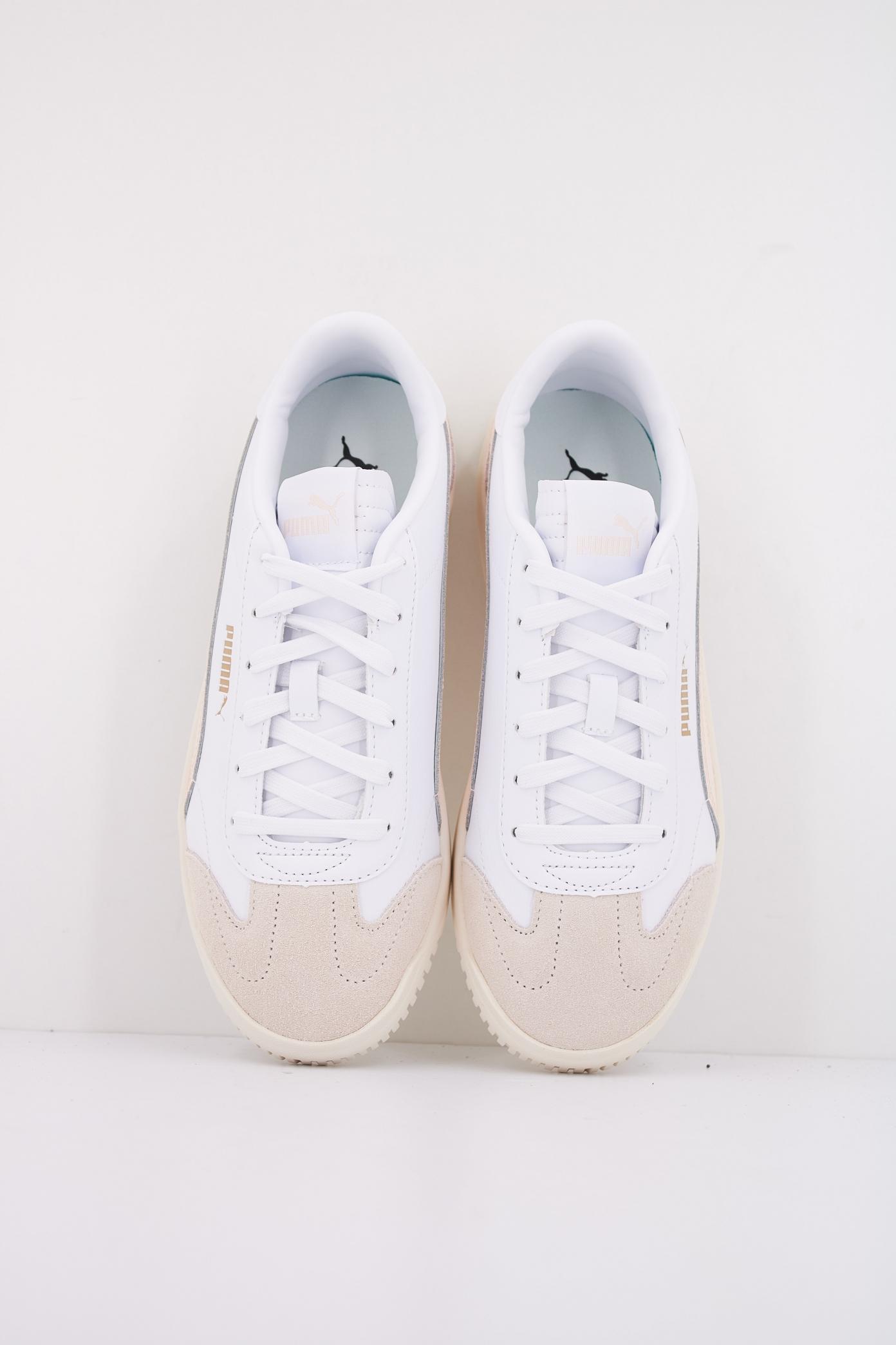 PUMA PUMA CLUB V SD en color BLANCO (3)