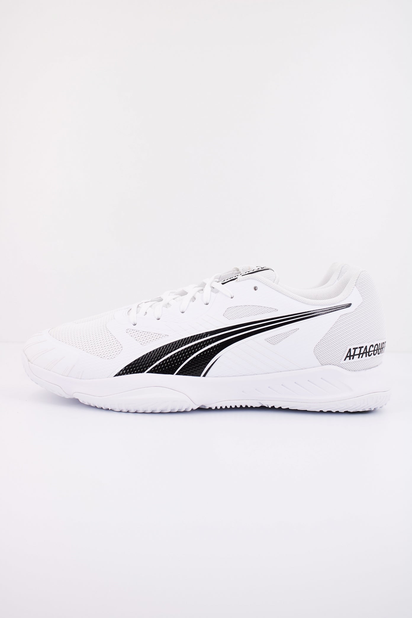 PUMA ATTACOURT en color BLANCO (1)