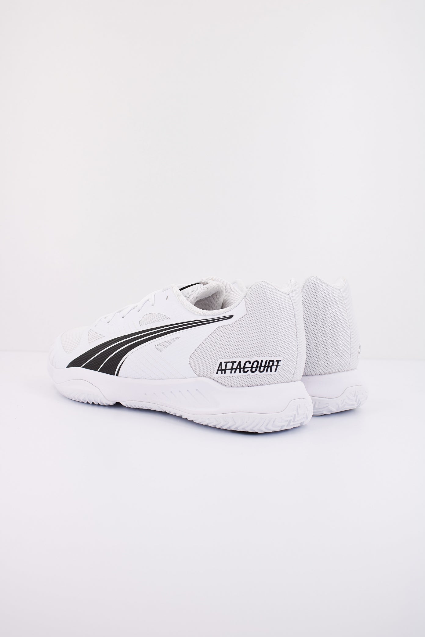 PUMA ATTACOURT en color BLANCO (4)