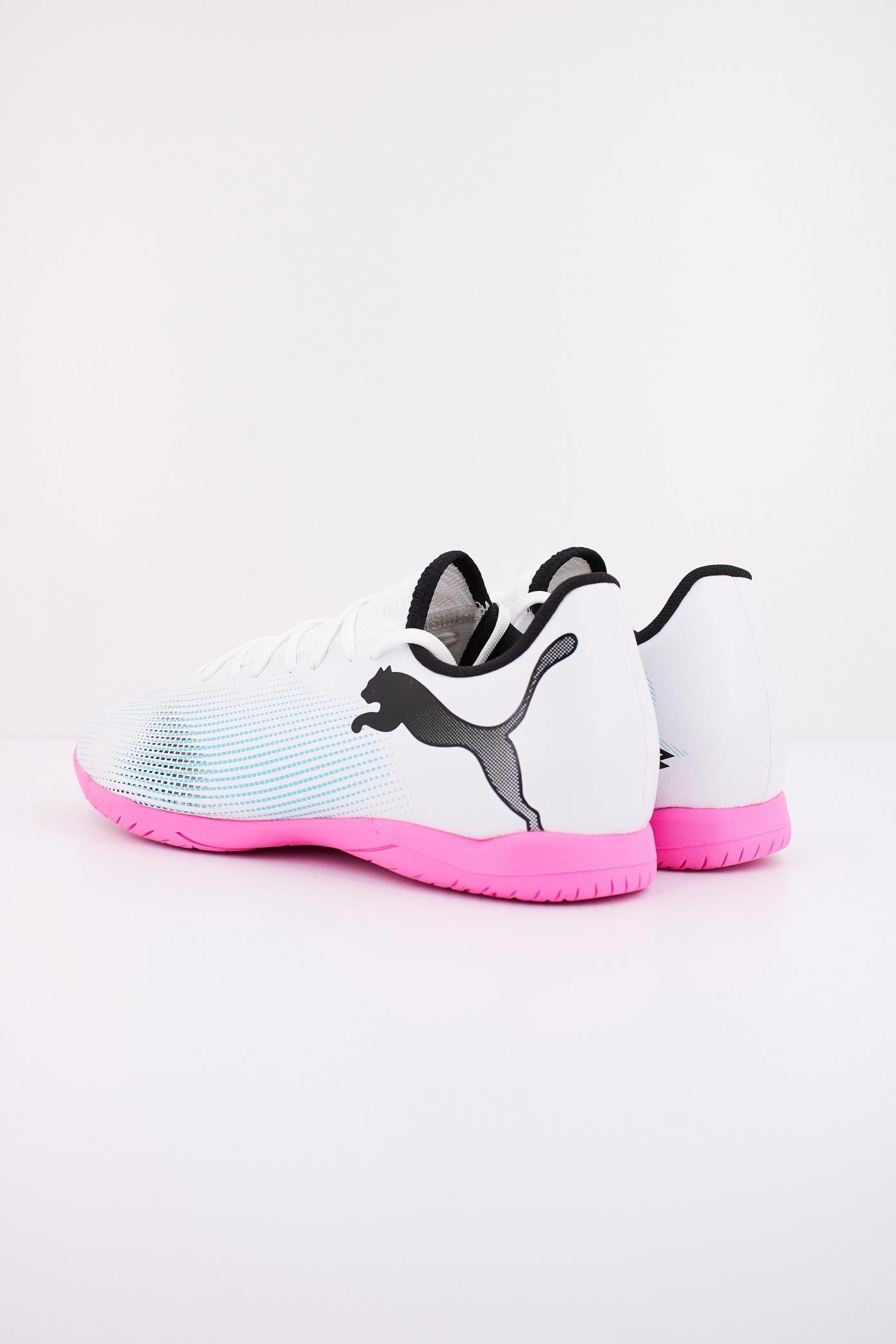 PUMA FUTURE PLAY IT en color BLANCO (4)