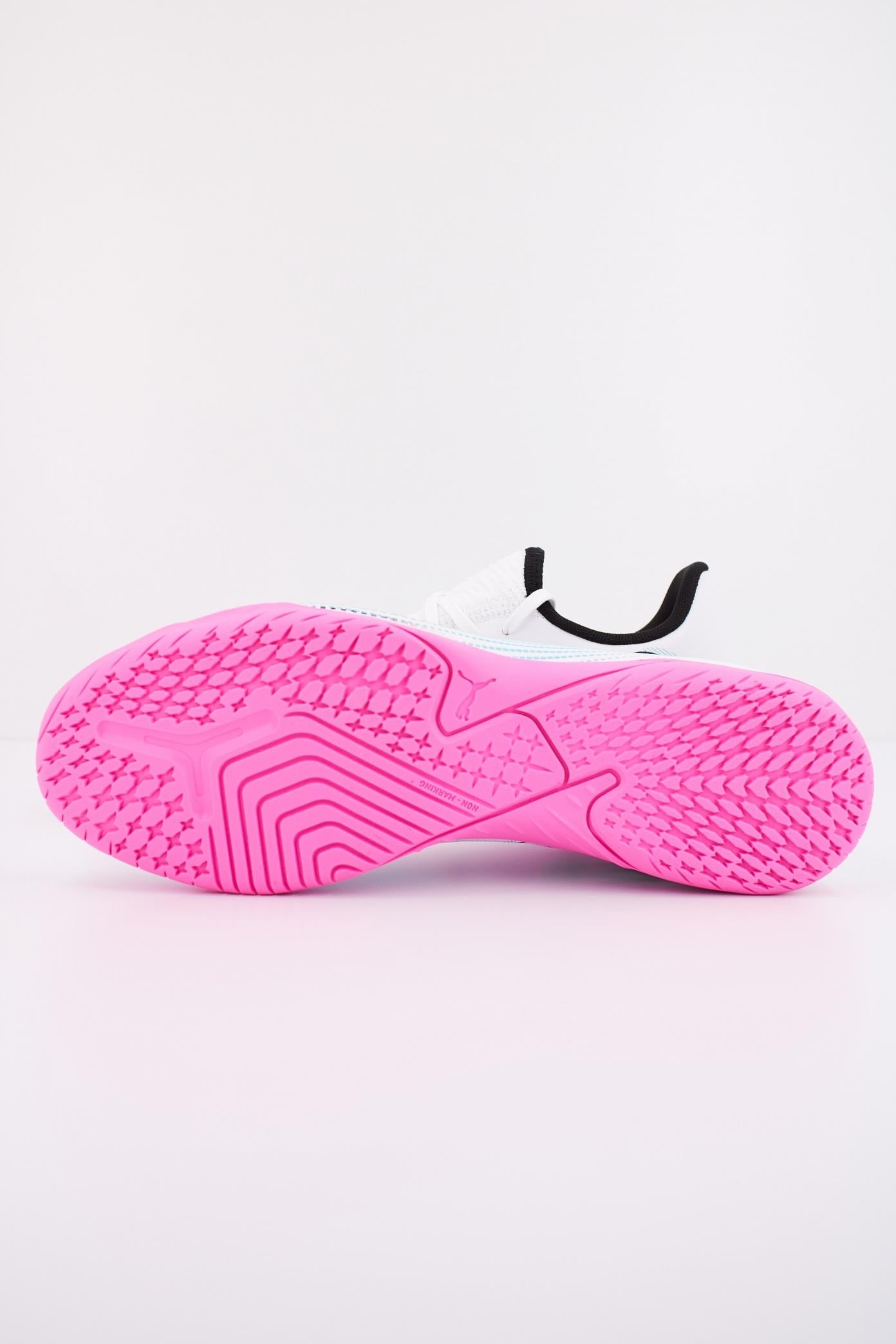 PUMA FUTURE PLAY IT en color BLANCO (5)