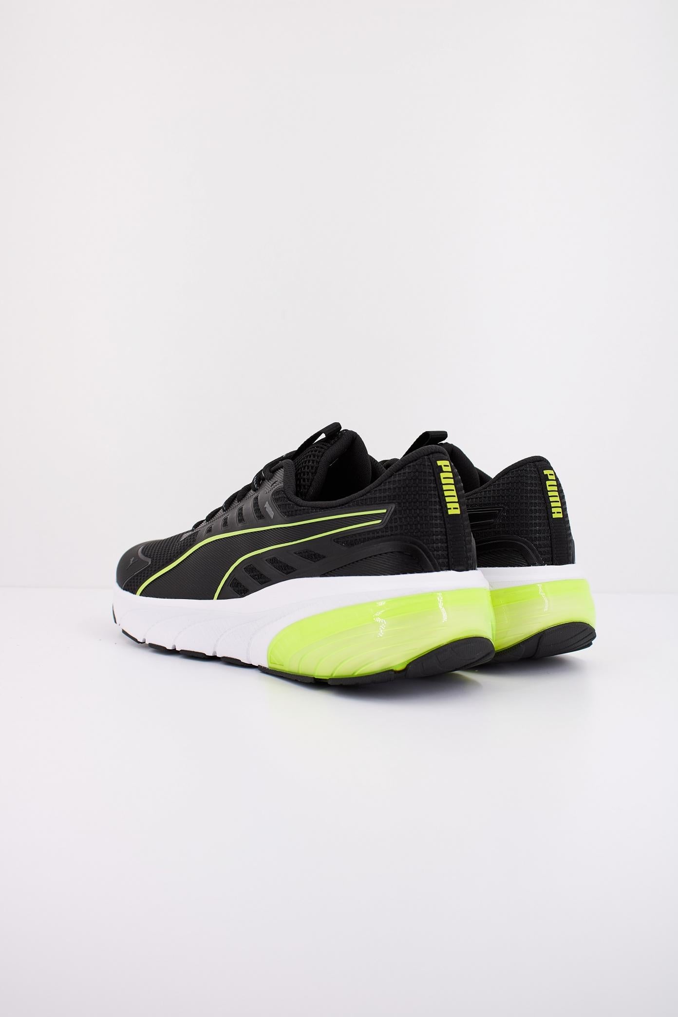 PUMA CELL GLARE en color NEGRO (4)