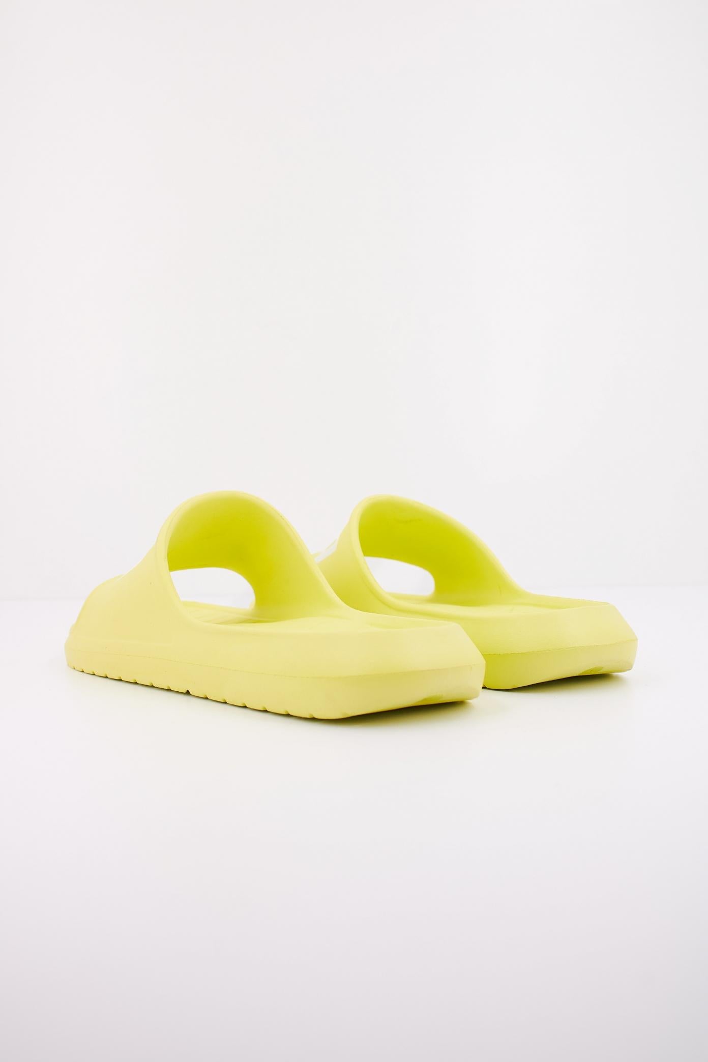 PUMA DIVECAT V LITE en color AMARILLO (4)