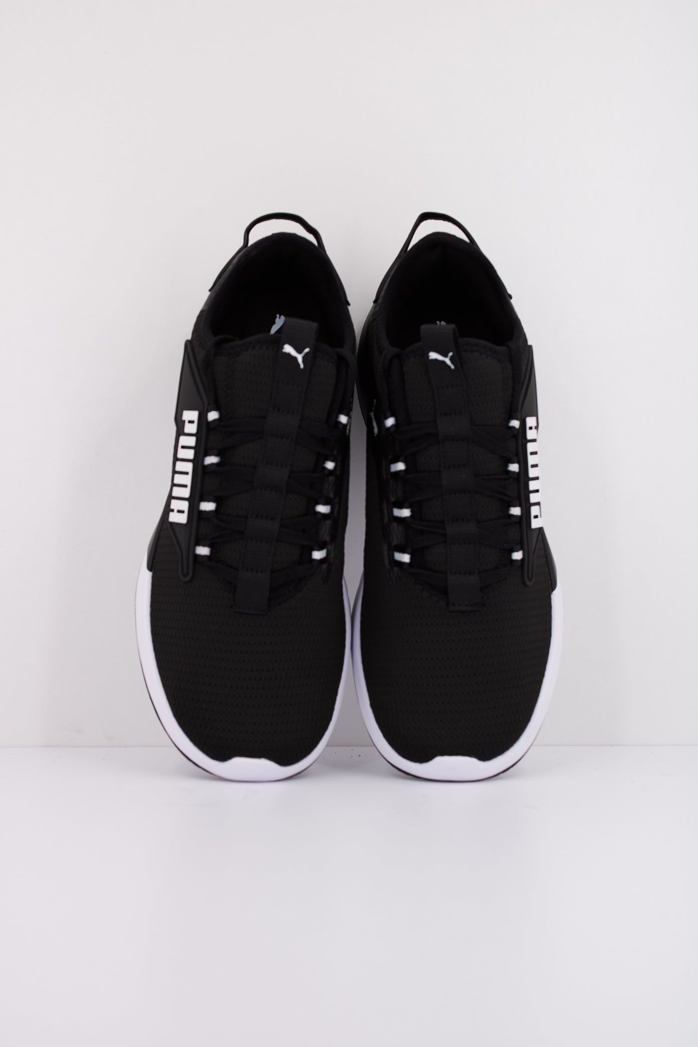 PUMA en color NEGRO (3)