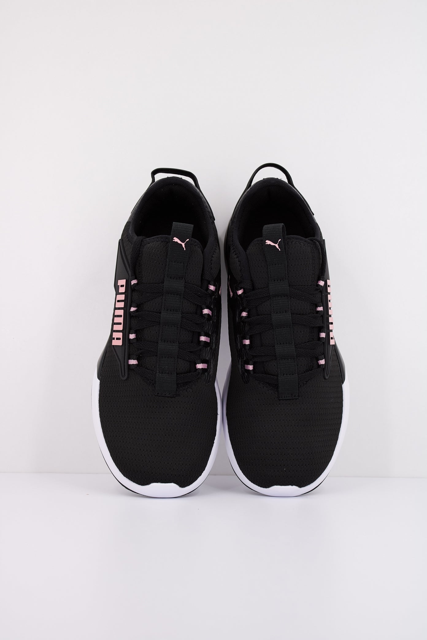 PUMA RETALIATE JR en color NEGRO (4)