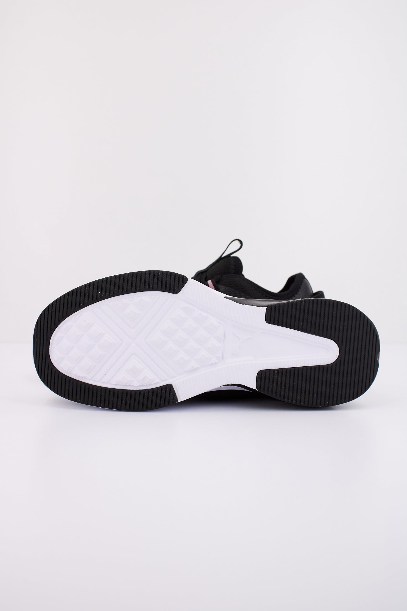 PUMA RETALIATE JR en color NEGRO (6)