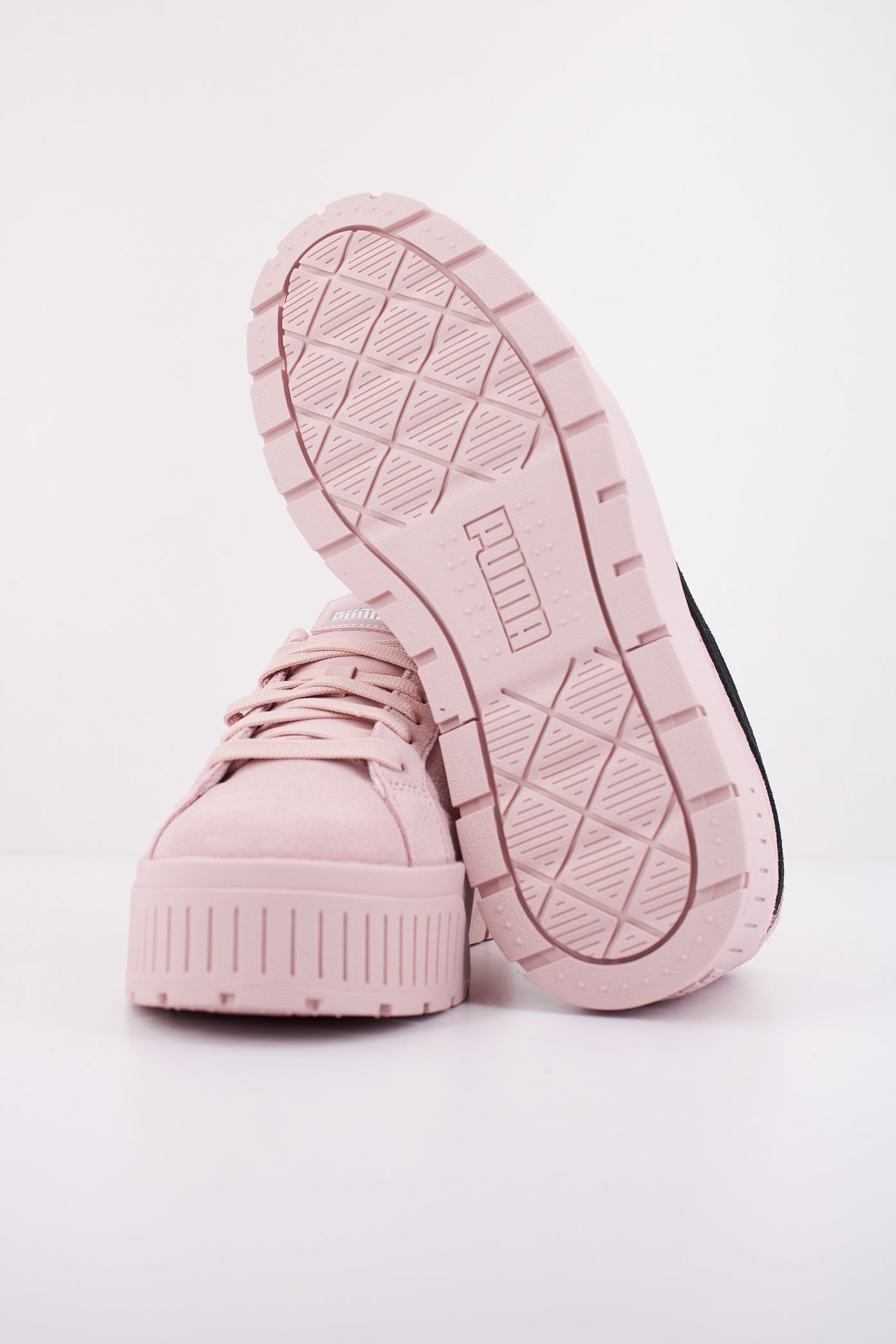 PUMA KARMEN II en color ROSA (5)