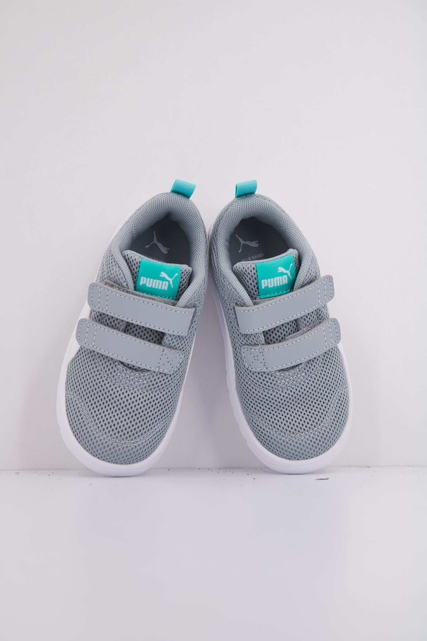 PUMA COURTFLEX V MESH INF en color GRIS (3)