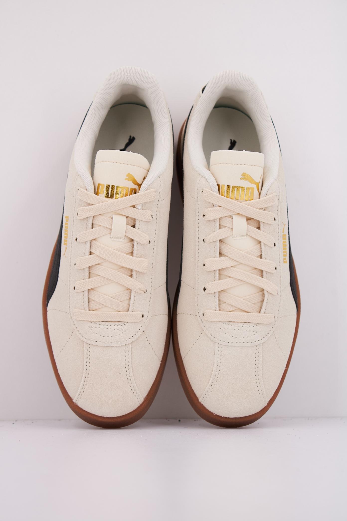 PUMA CLUB II en color BEIS (3)