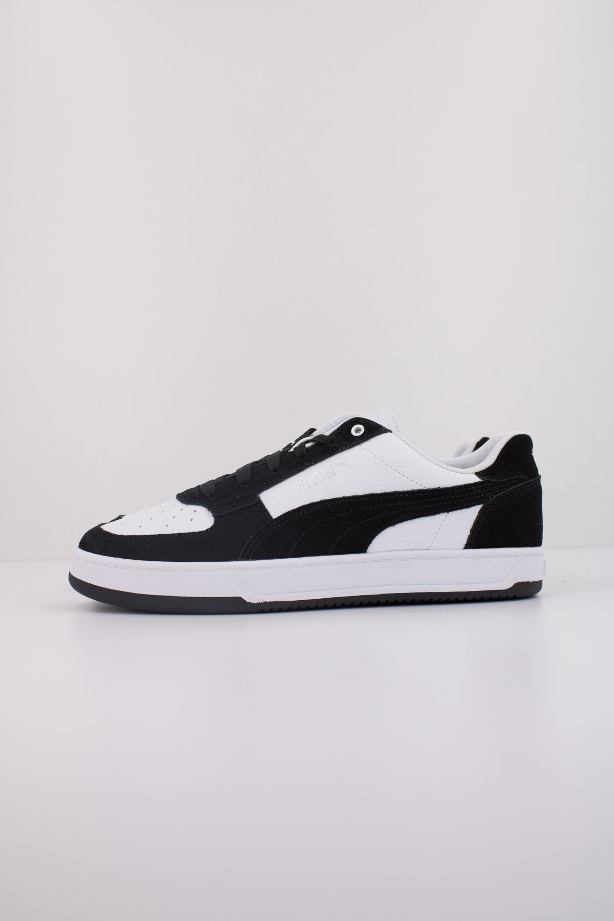 PUMA CAVEN . MONO en color NEGRO (1)