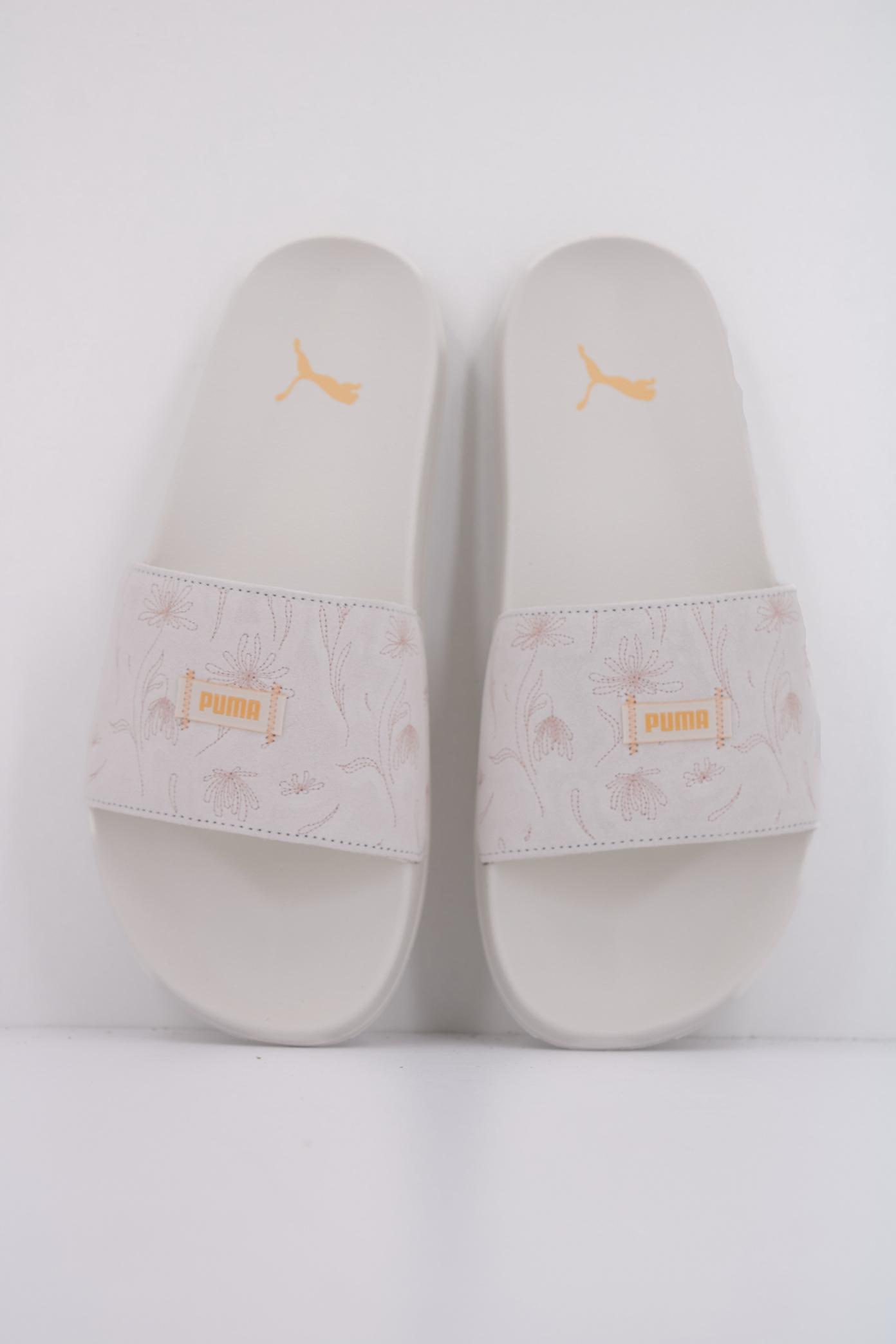 PUMA LEADCAT . CRAFTED FLOWER en color BLANCO (3)