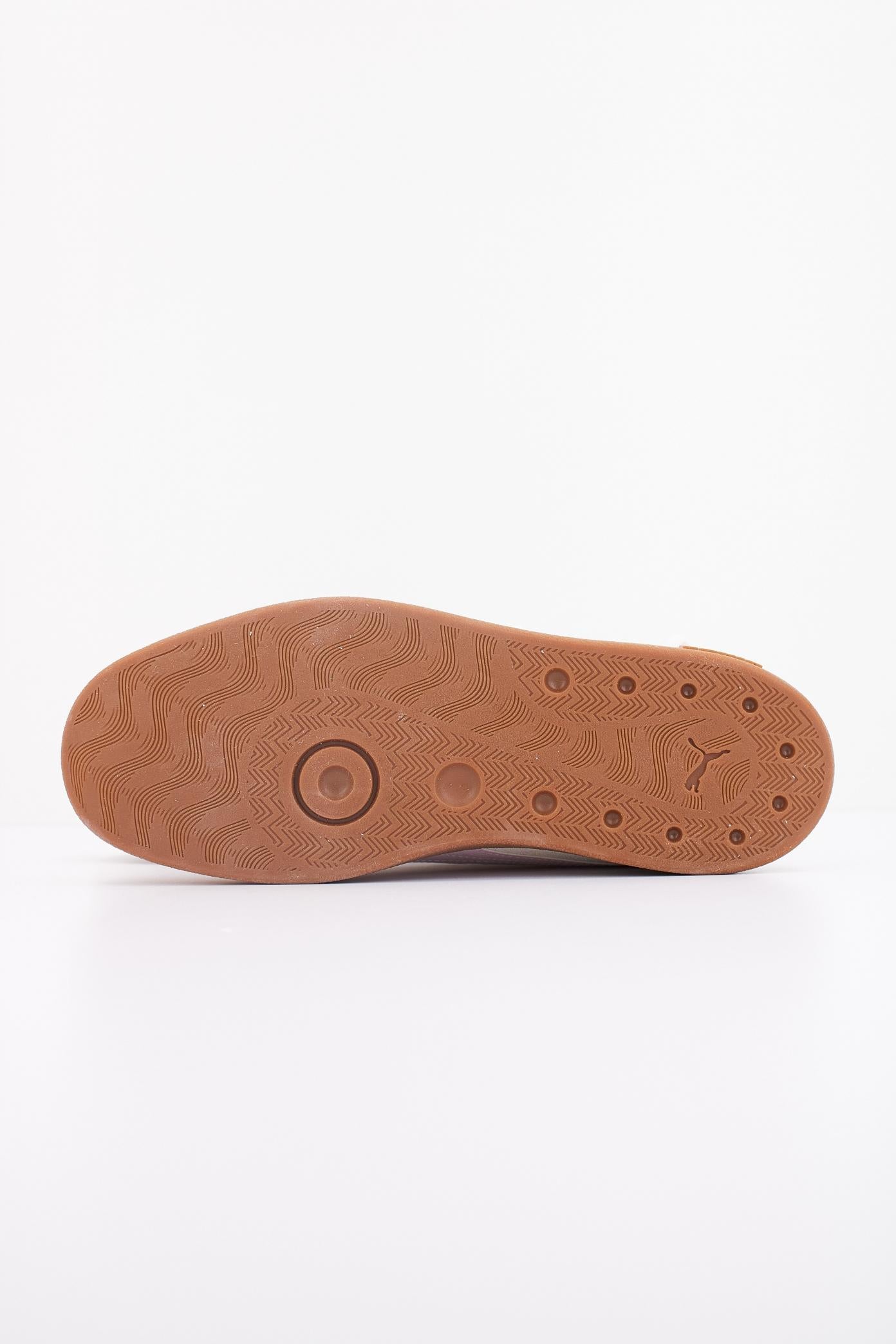 PUMA PUMA CLUB II en color BEIS (5)