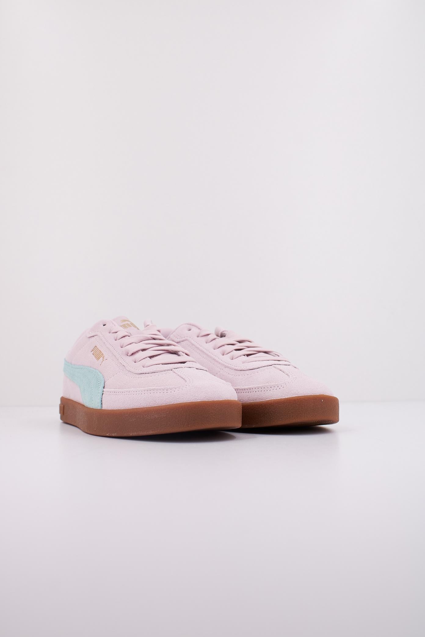 PUMA CLUB II ERA SUEDE en color ROSA (2)