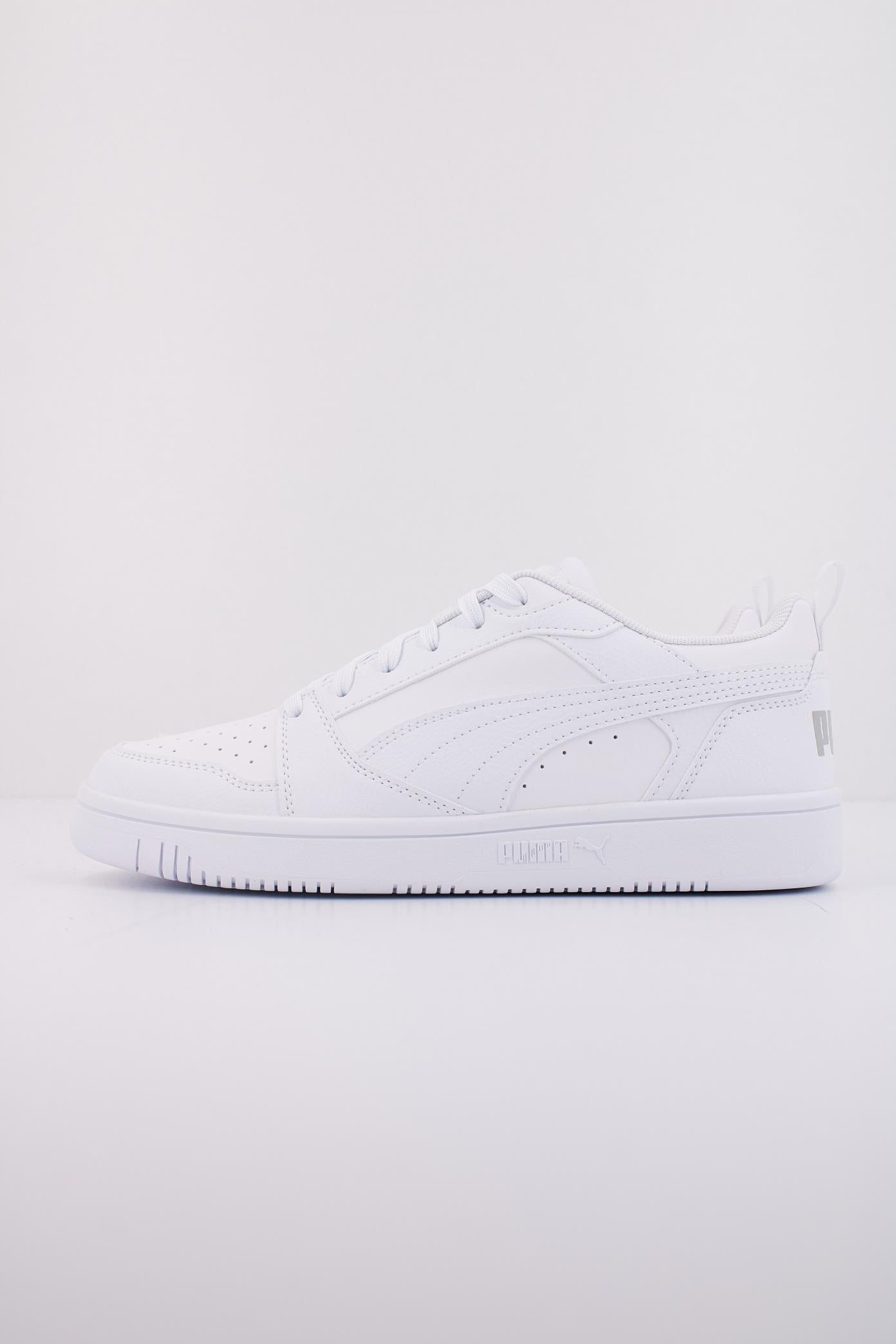 PUMA REBOUND V LO JR en color BLANCO (1)