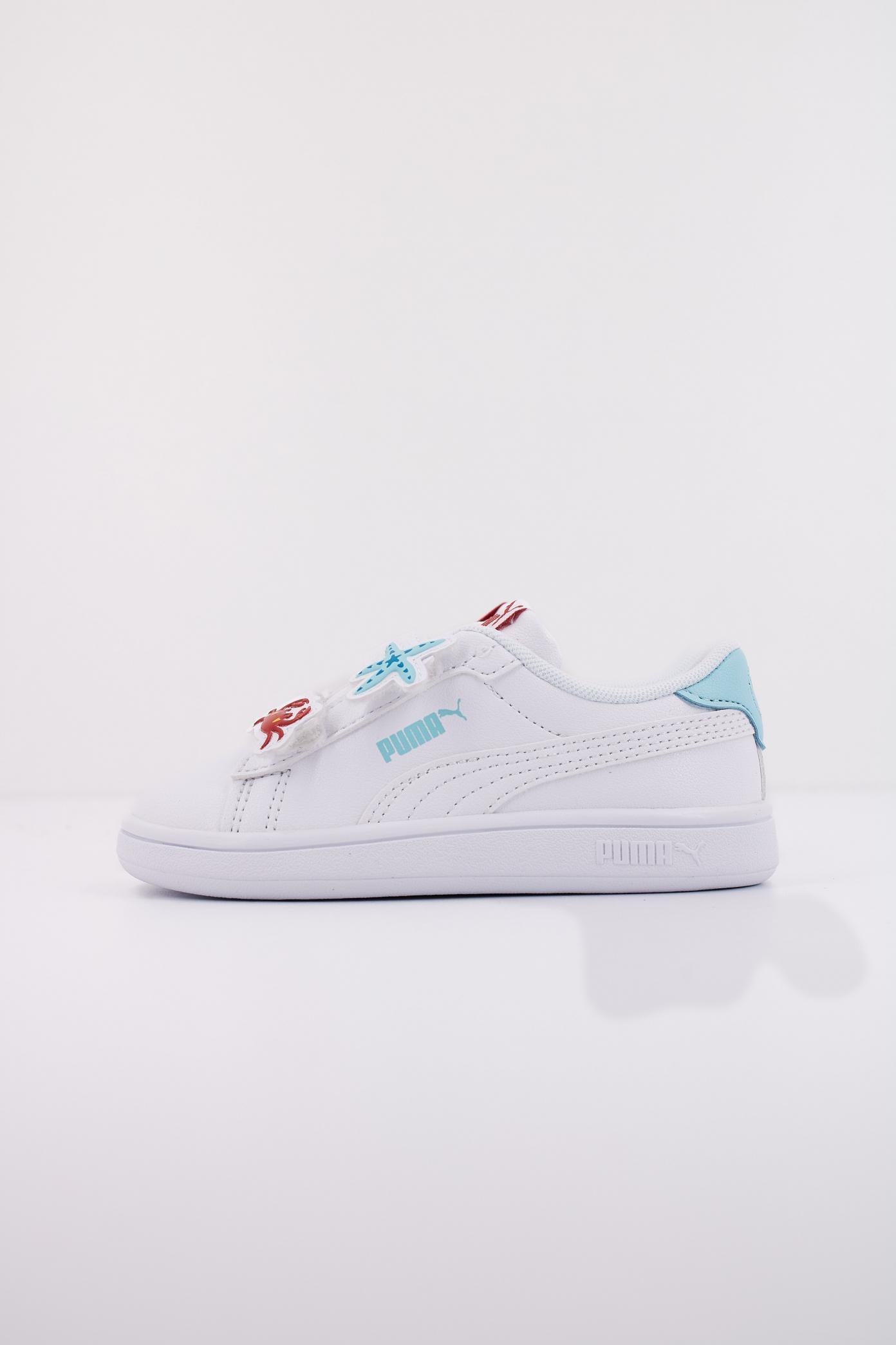 PUMA SMASH . BADGES V IN en color BLANCO (1)