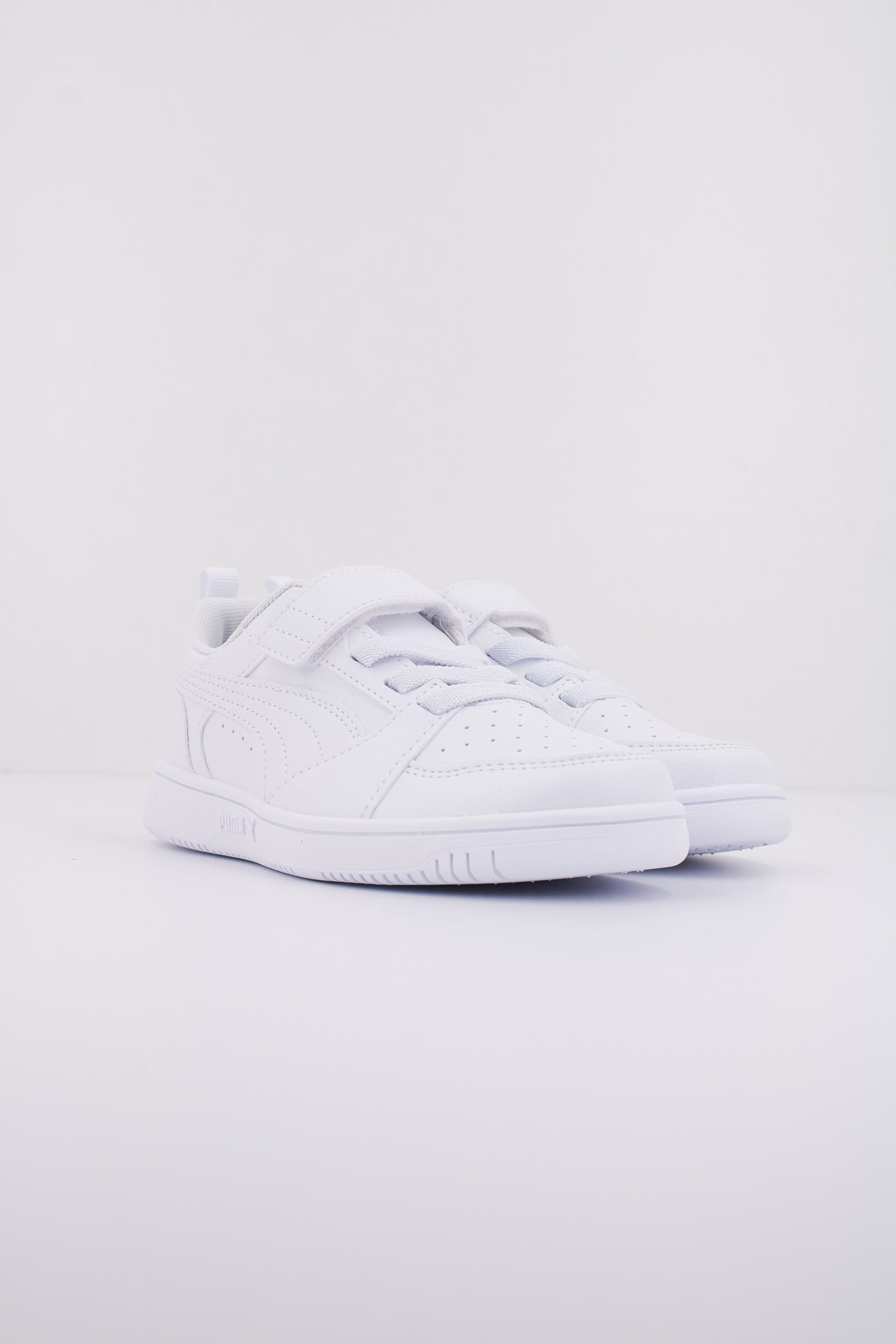 PUMA REBOUND V LO AC+ PS en color BLANCO (2)