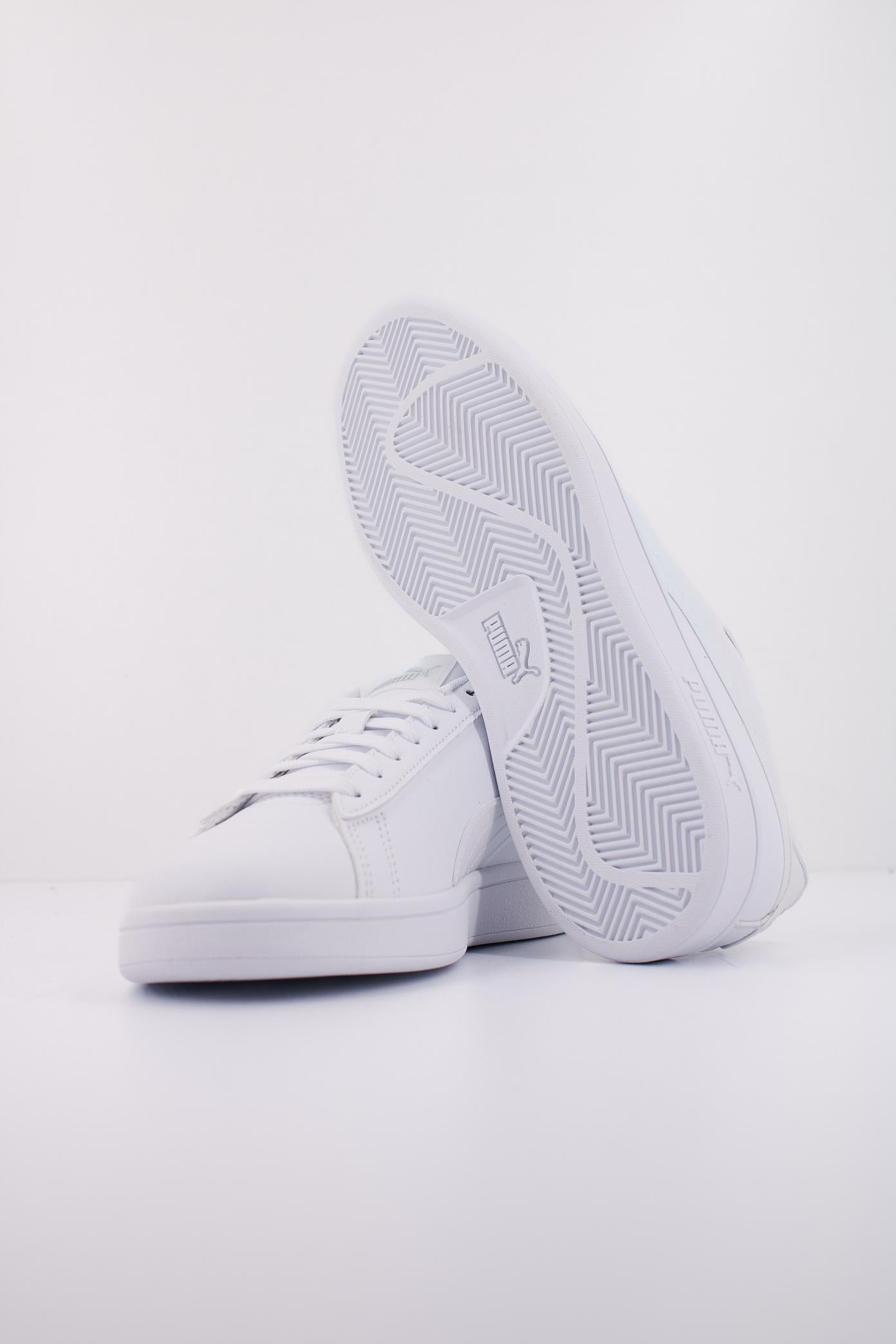 PUMA SMASH . HOLO . JR en color BLANCO (5)