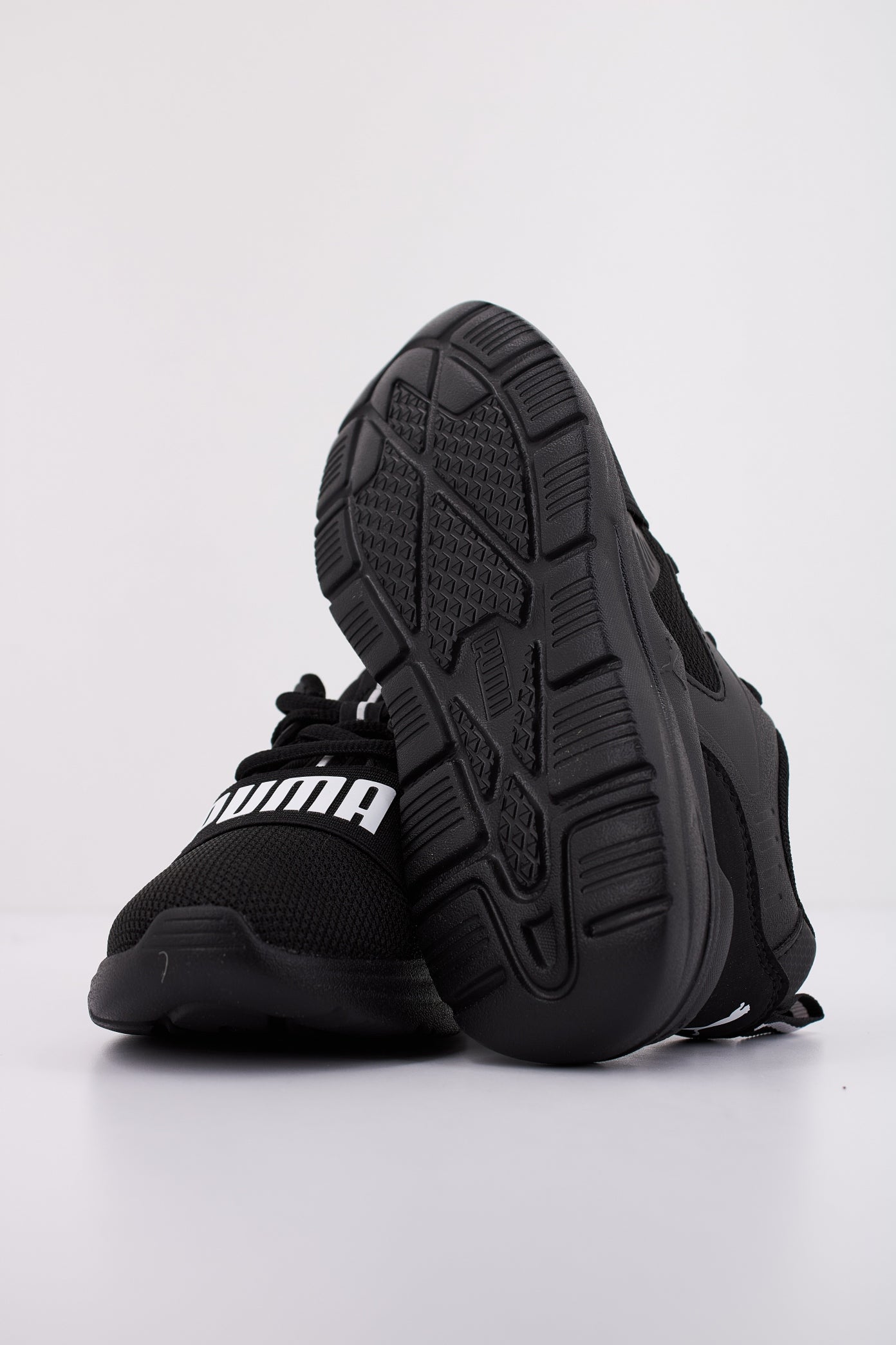 PUMA SOFT WIRED PS en color NEGRO (5)
