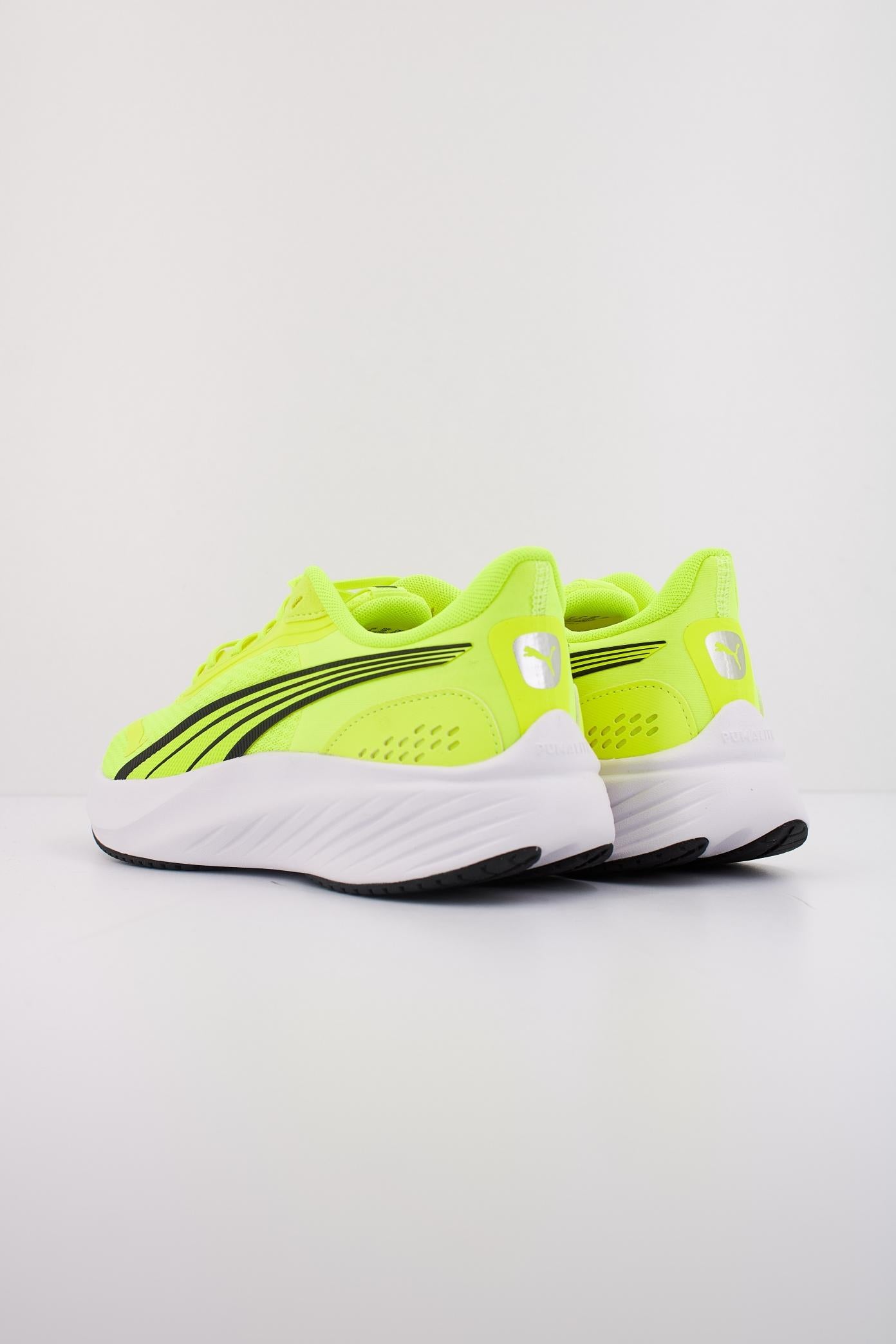 PUMA POUNCE LITE JR en color AMARILLO (4)