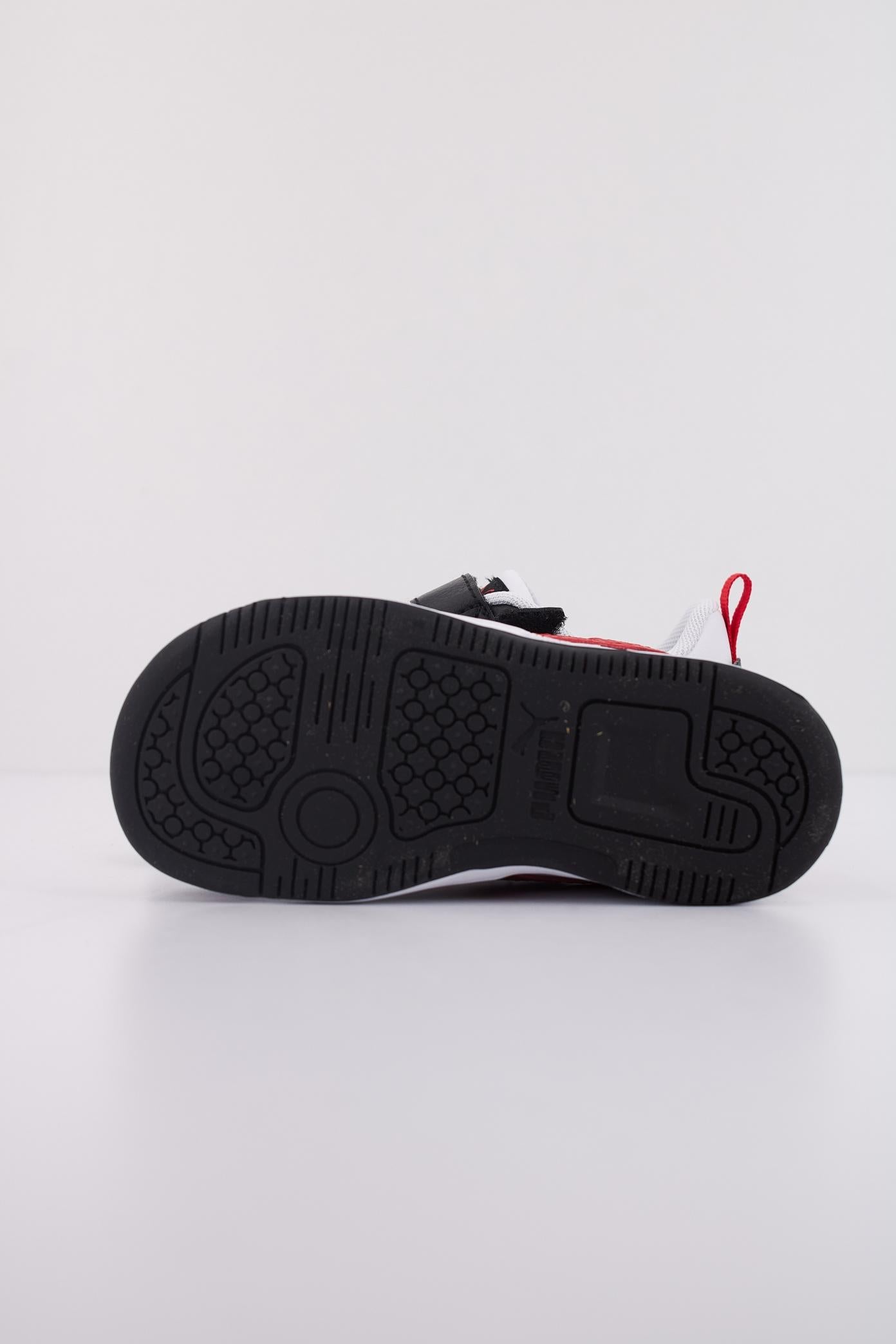 PUMA REBOUND V LO AC+ INF en color BLANCO (5)