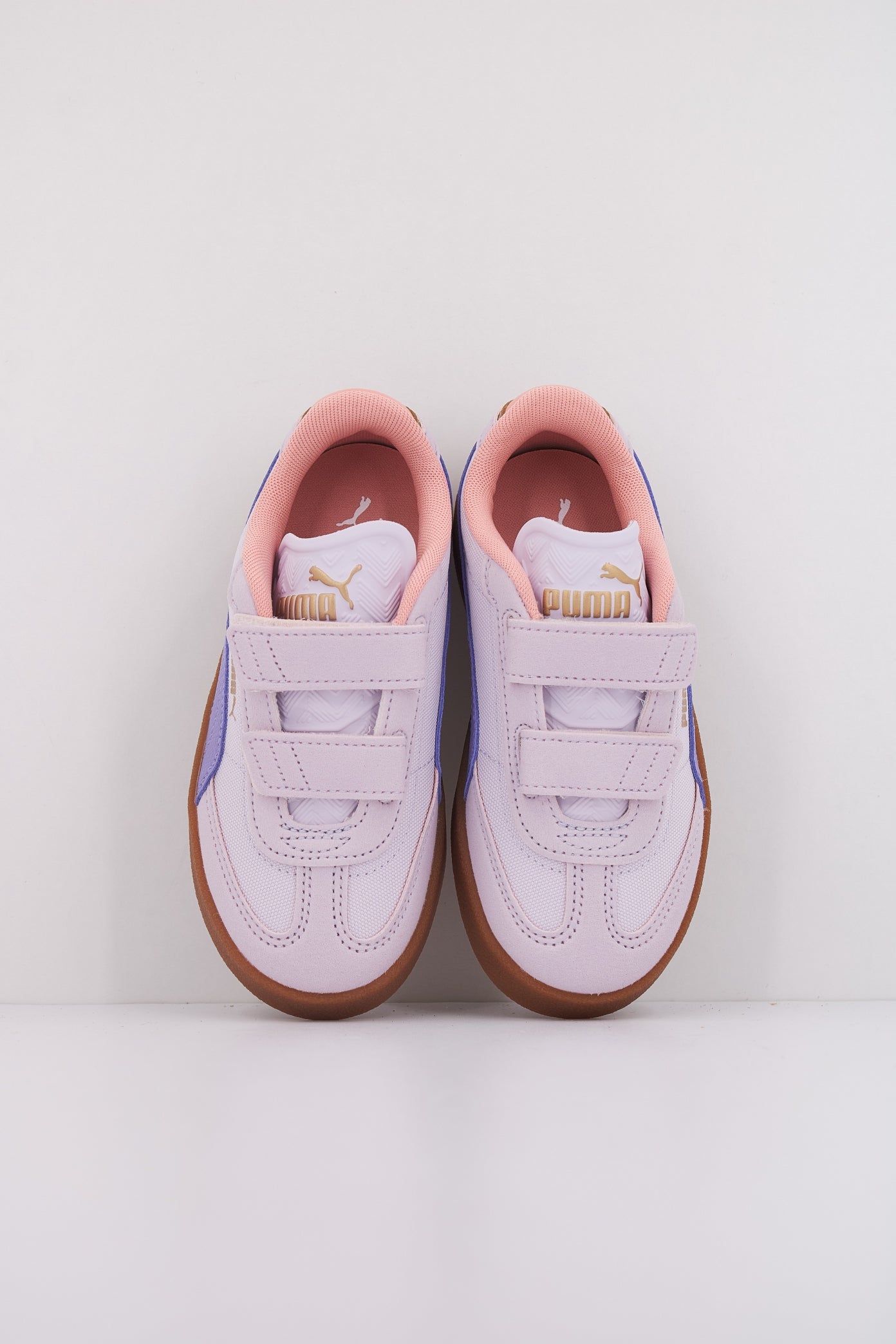 PUMA CLUB II ERA CV V PS en color VIOLETA (3)