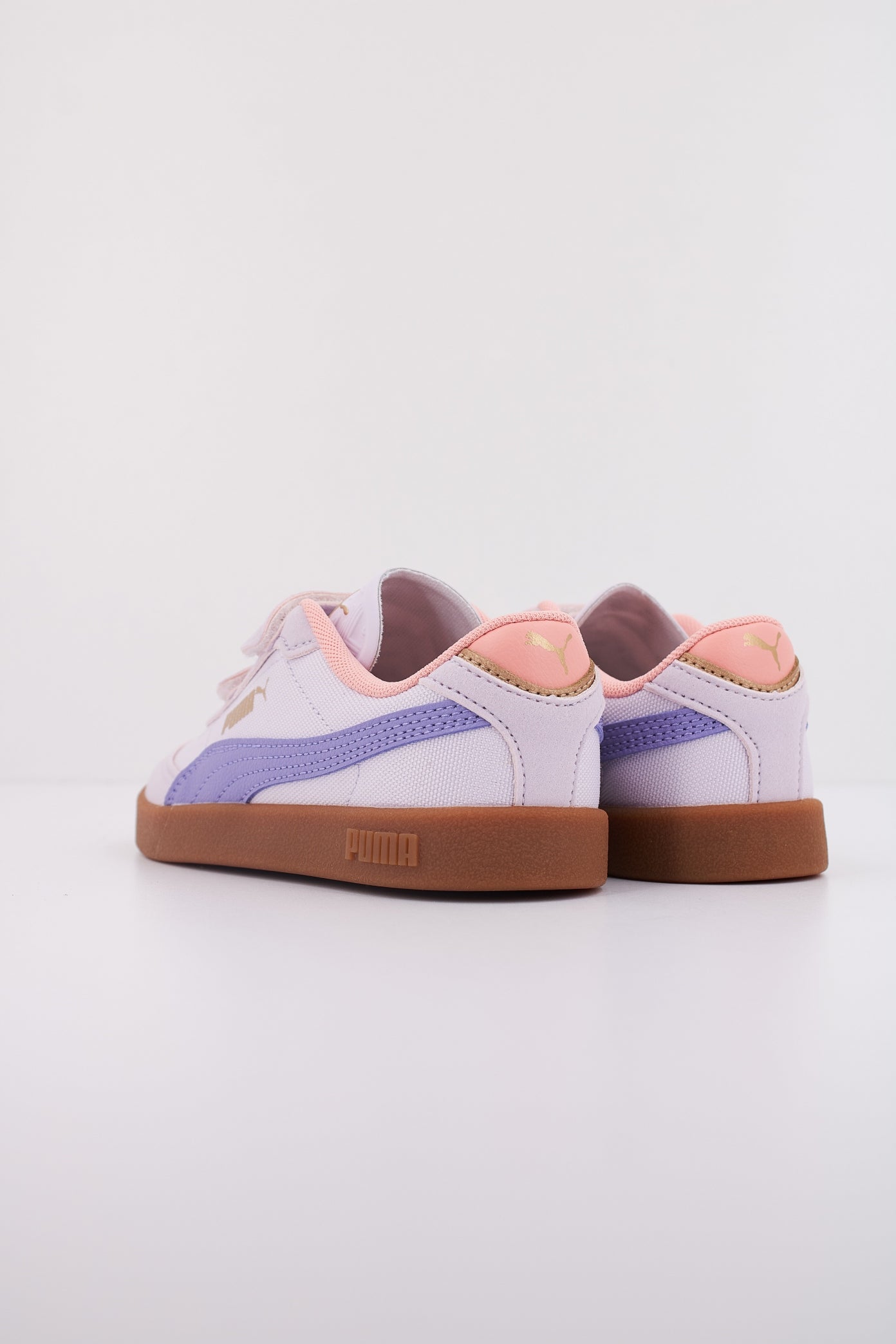 PUMA CLUB II ERA CV V PS en color VIOLETA (4)