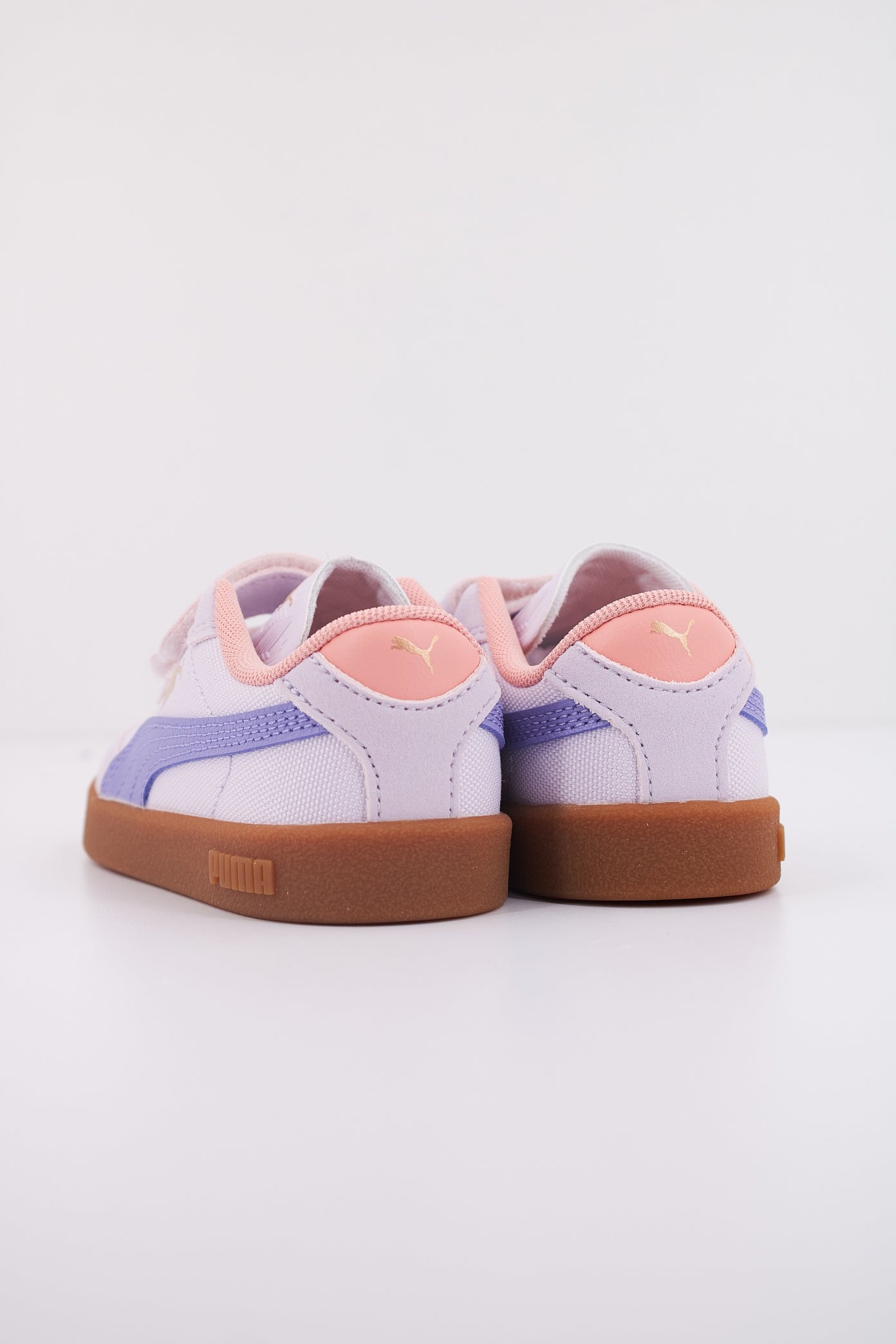 PUMA CLUB II ERA CV V INF en color VIOLETA (4)