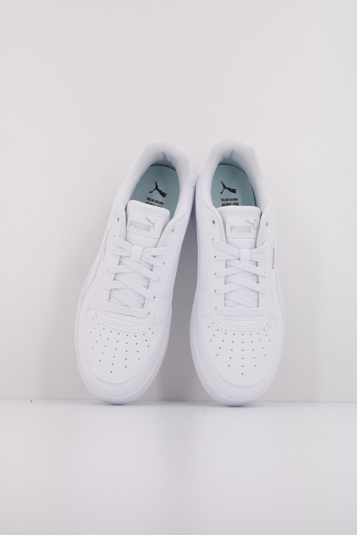 PUMA CAVEN . en color BLANCO (3)