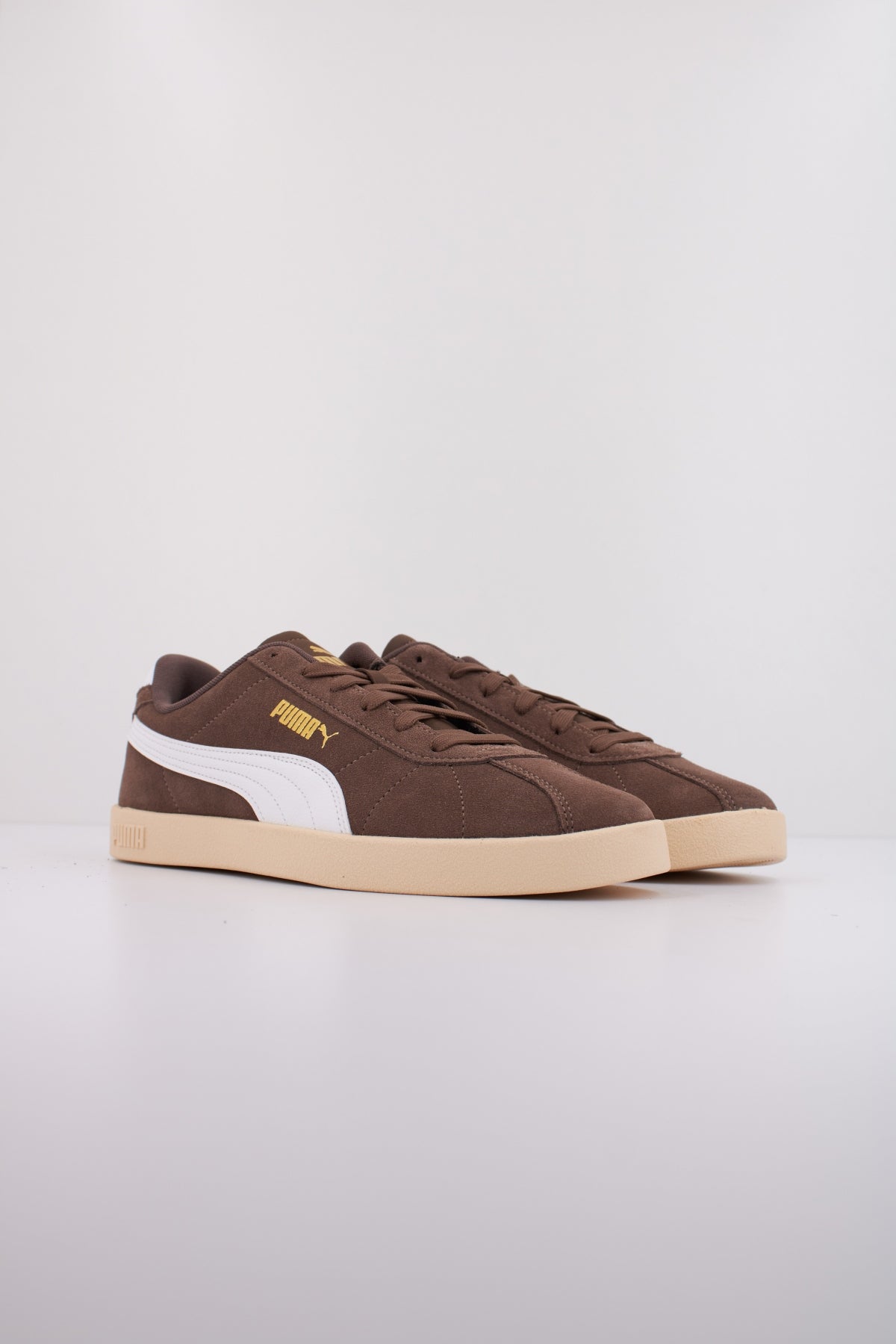 PUMA PUMA CLUB II en color MARRON (2)