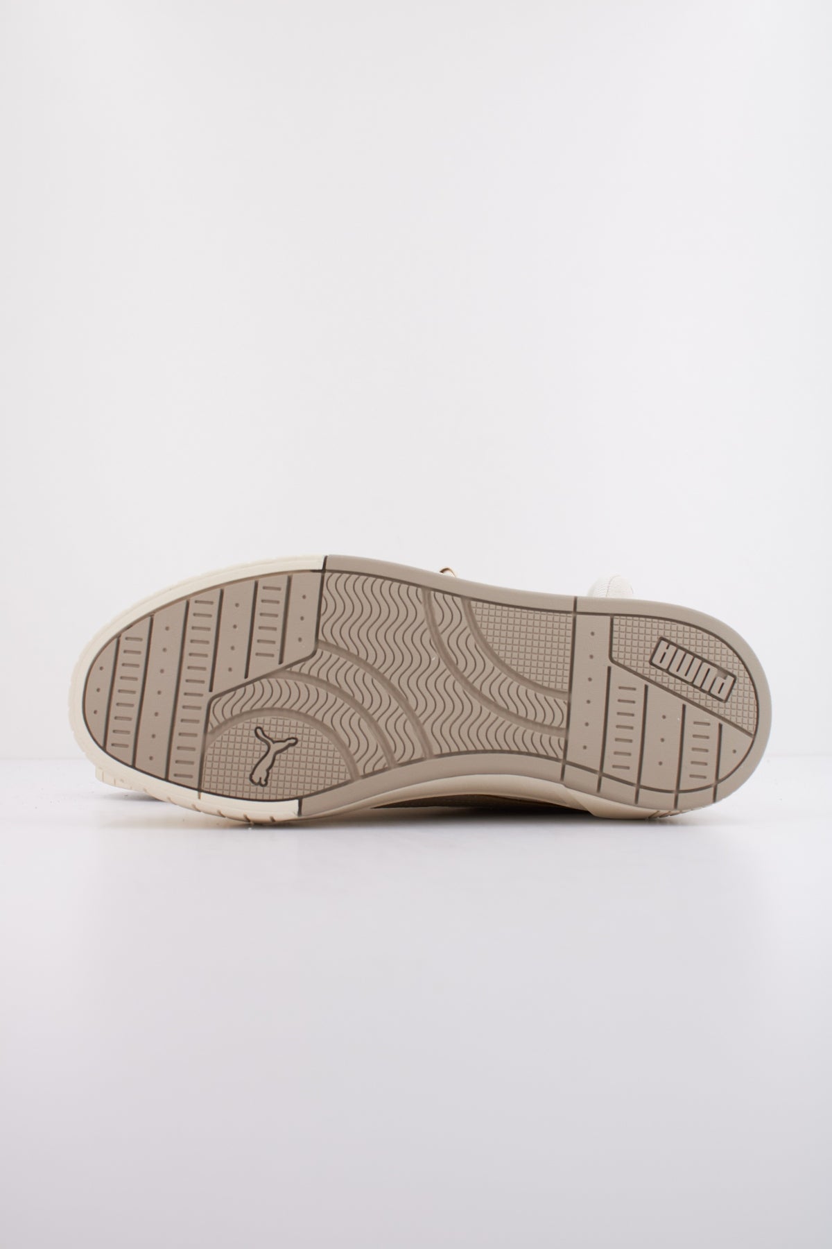 PUMA CARINA MIA SD en color BLANCO (5)
