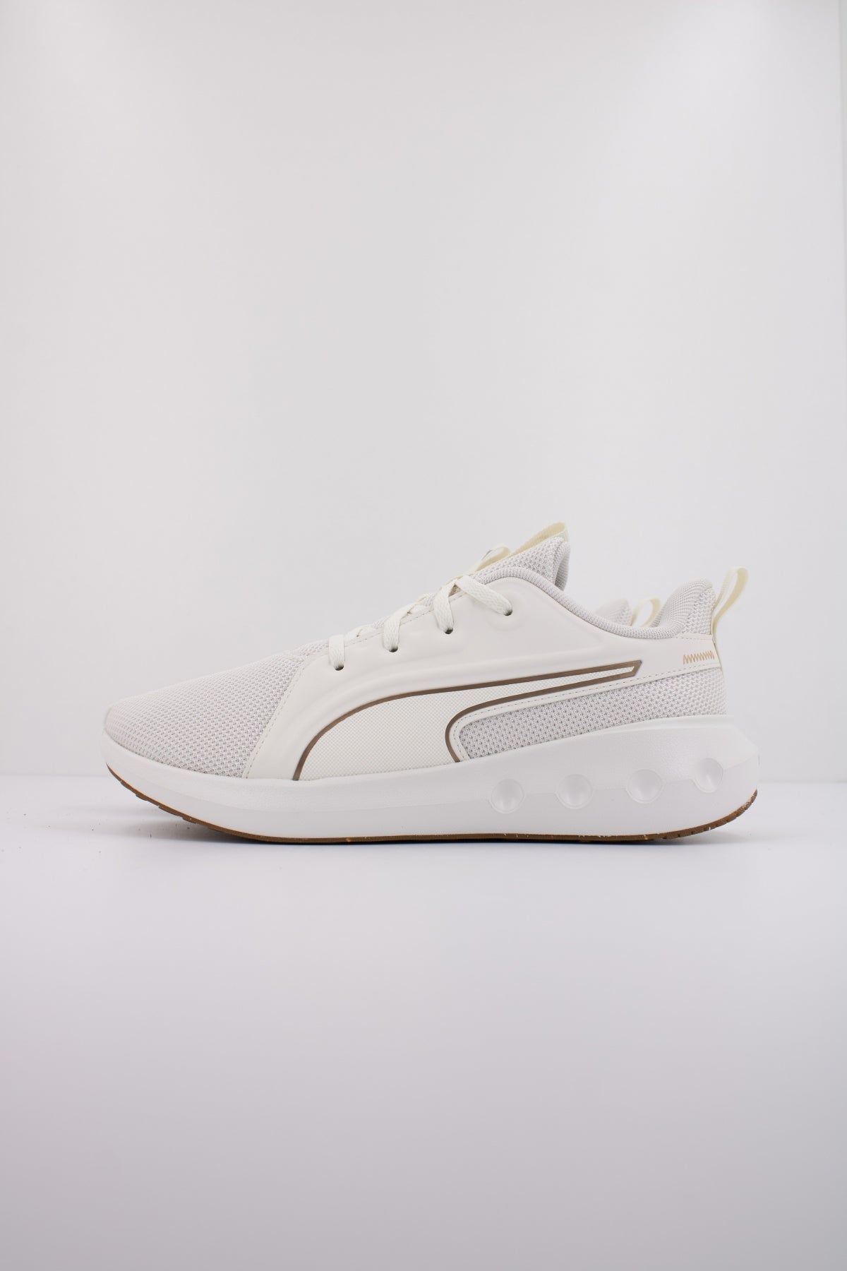 PUMA SOFTRIDE CARSON en color BLANCO (1)