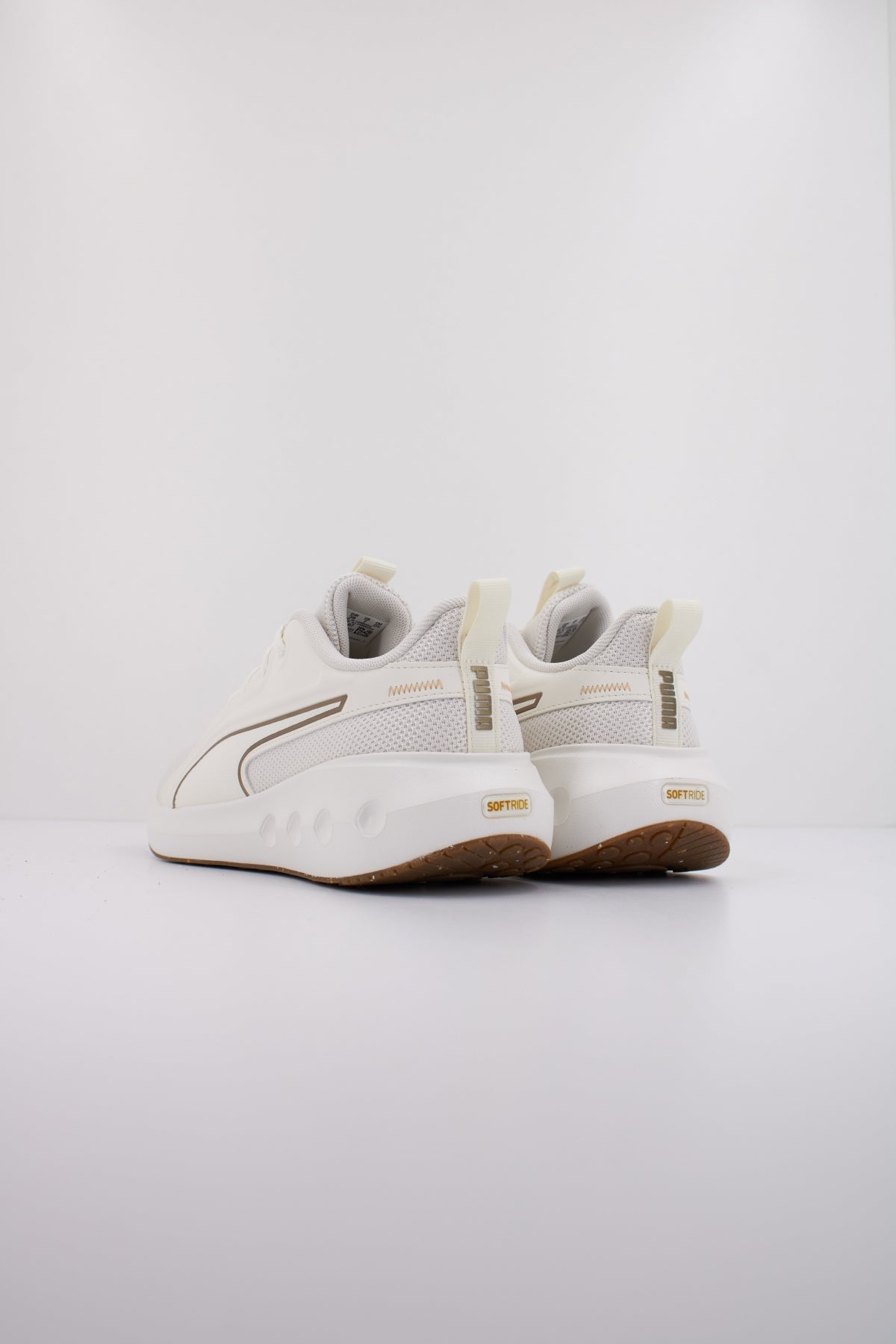 PUMA SOFTRIDE CARSON en color BLANCO (4)